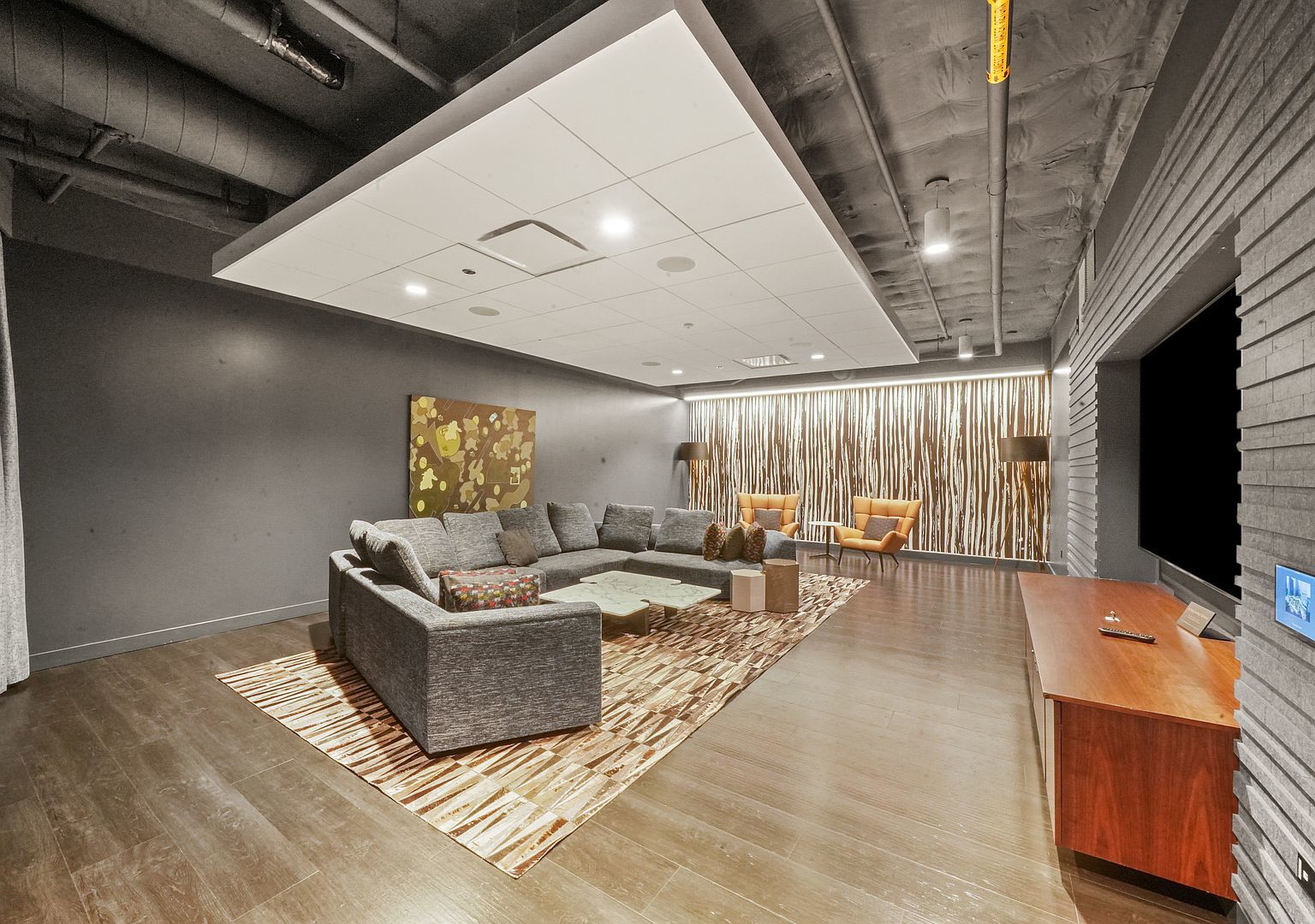 211 N Harbor Drive Unit: 2203