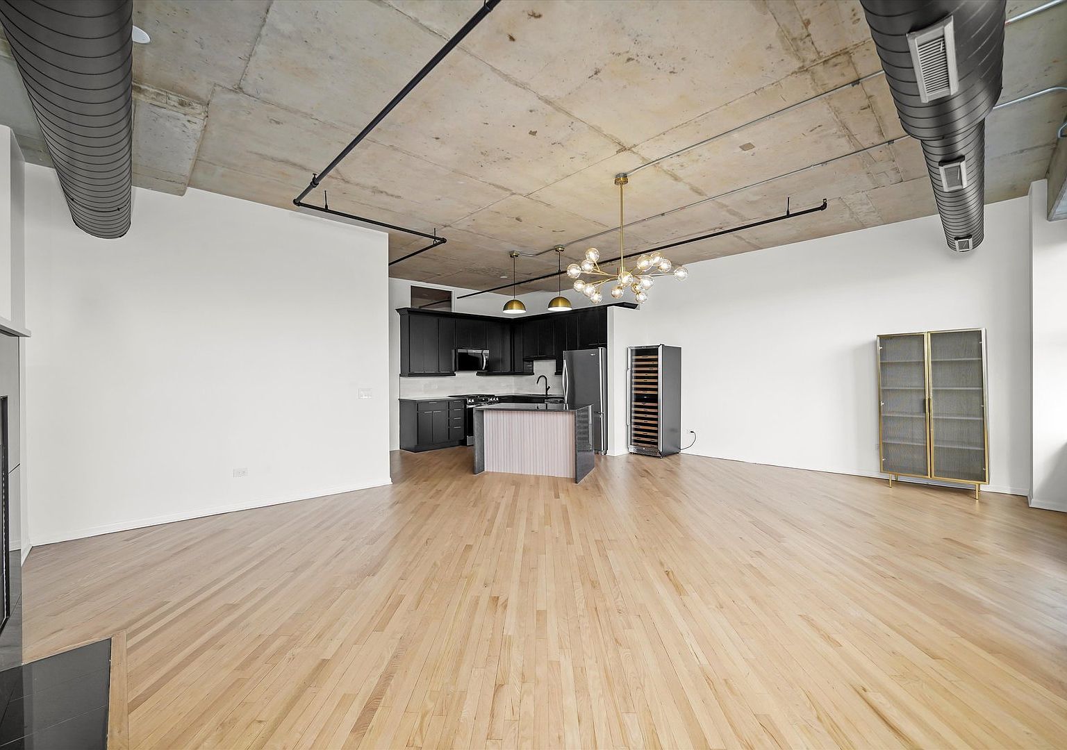 6 S Laflin Street Unit: 910