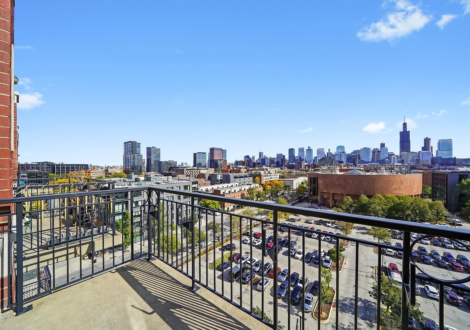 6 S Laflin Street Unit: 910