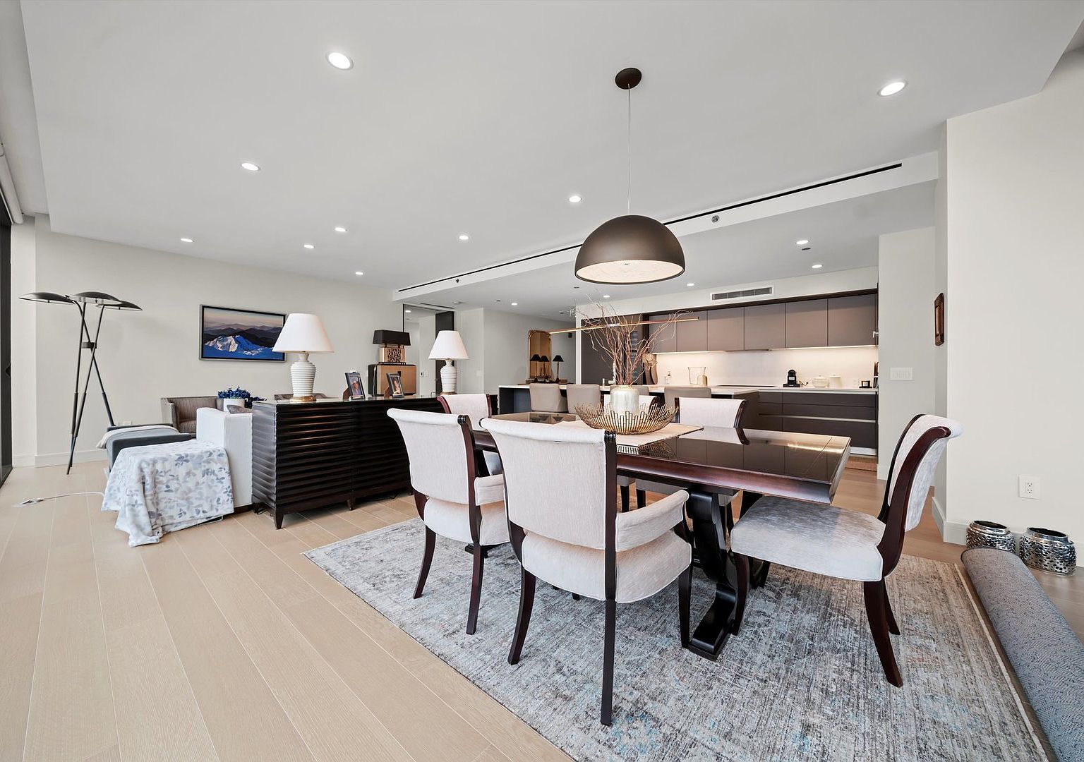 366 W Superior Street Unit: 801