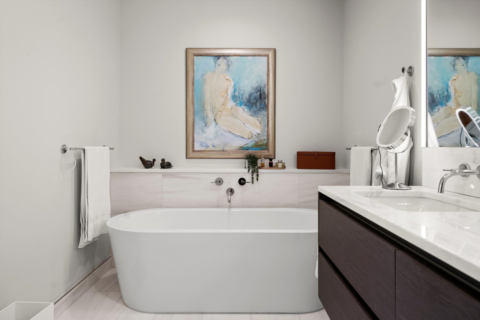 366 W Superior Street Unit: 801