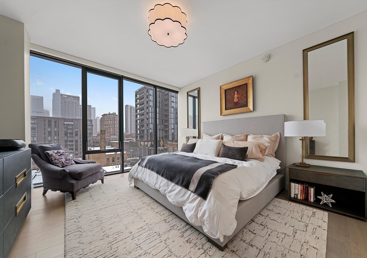 366 W Superior Street Unit: 801