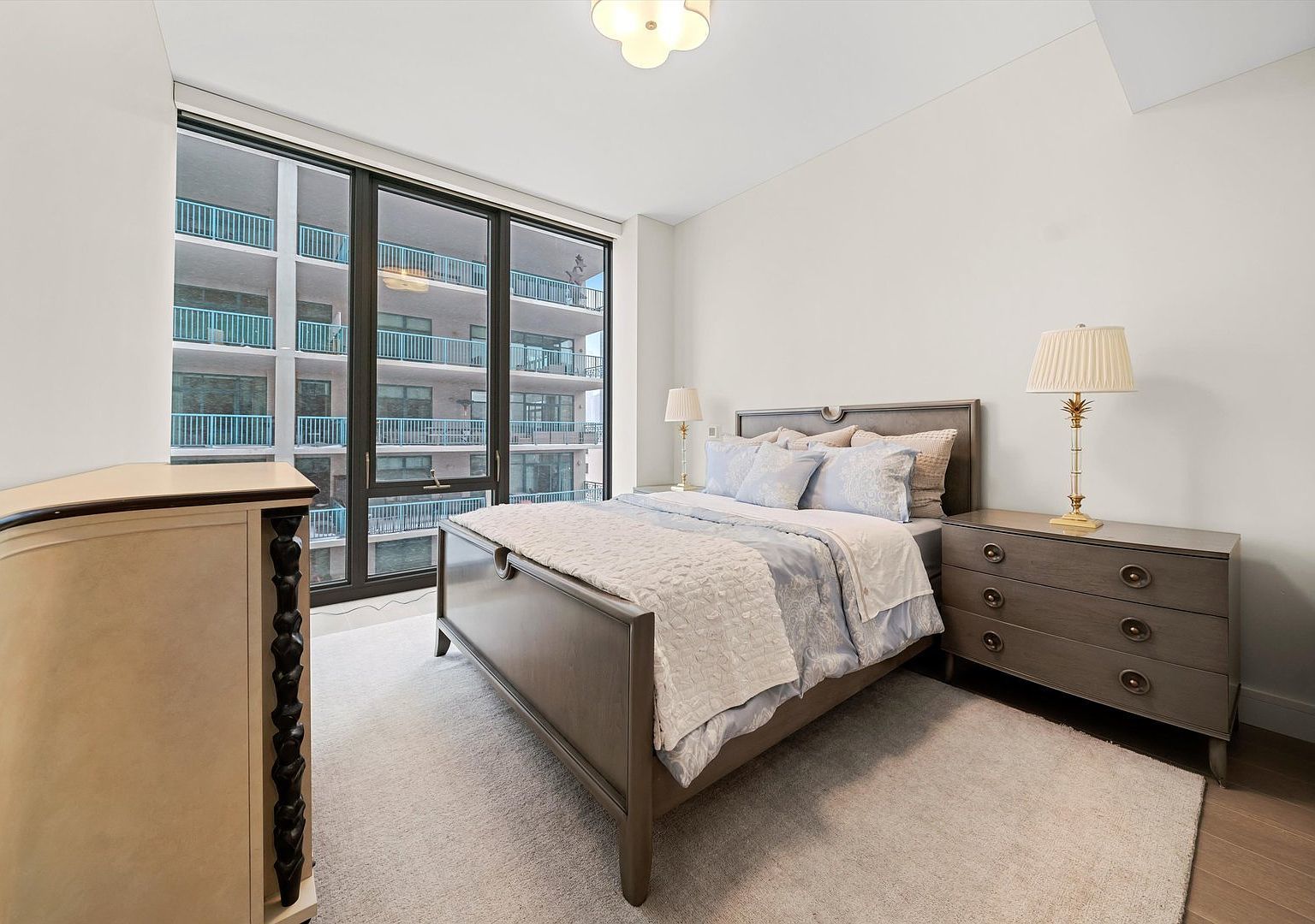 366 W Superior Street Unit: 801