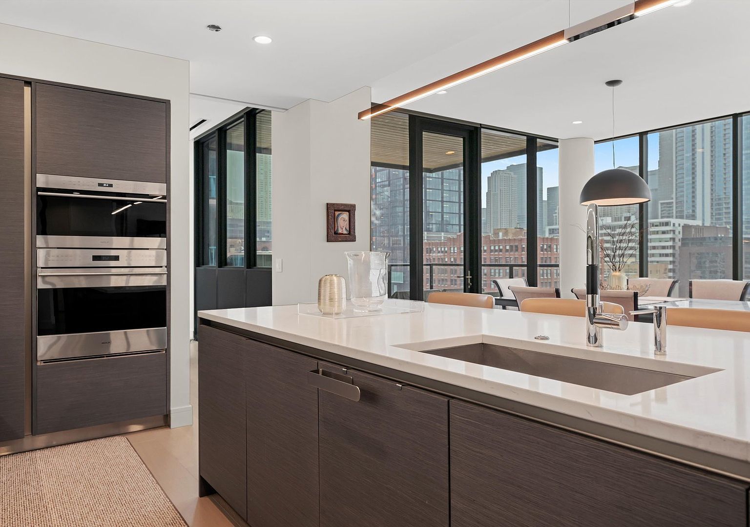 366 W Superior Street Unit: 801