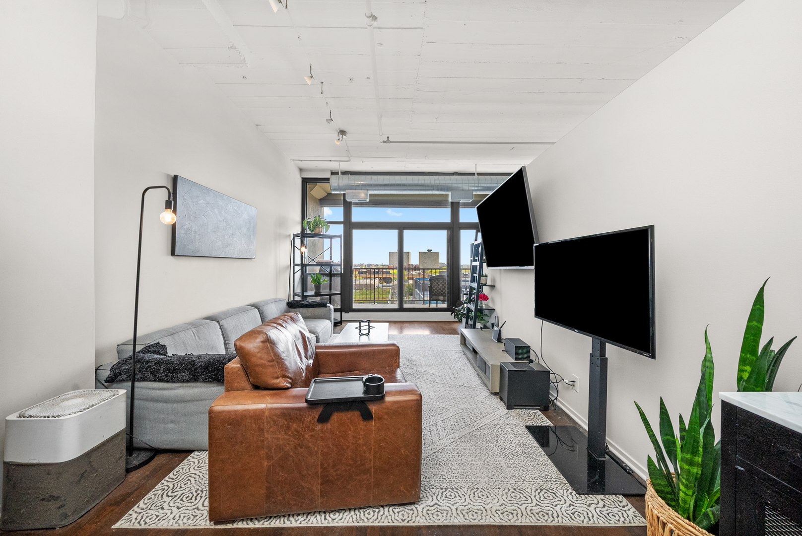 1530 S State Street Unit: 722