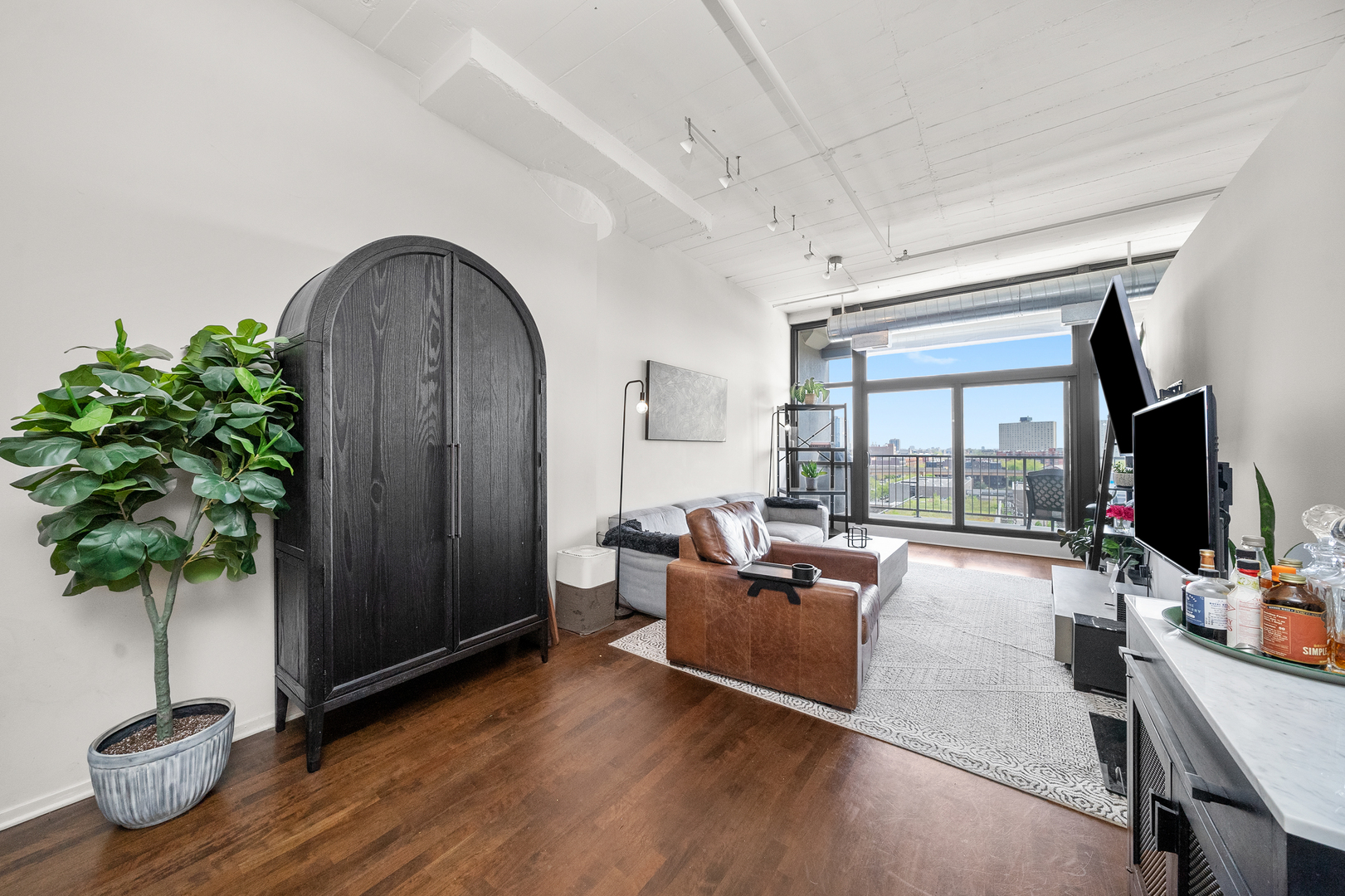 1530 S State Street Unit: 722