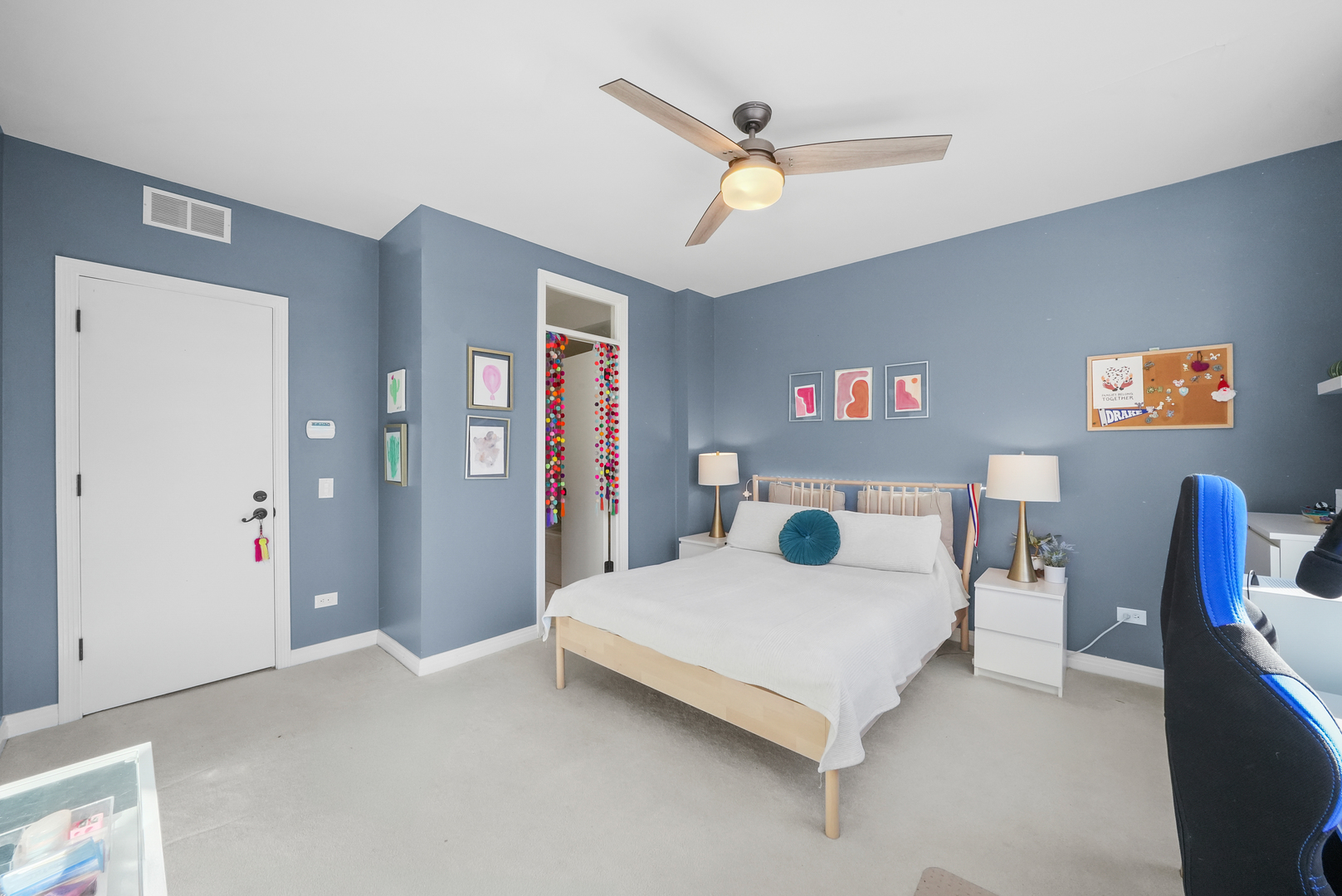 909 W Ohio Street Unit: 12