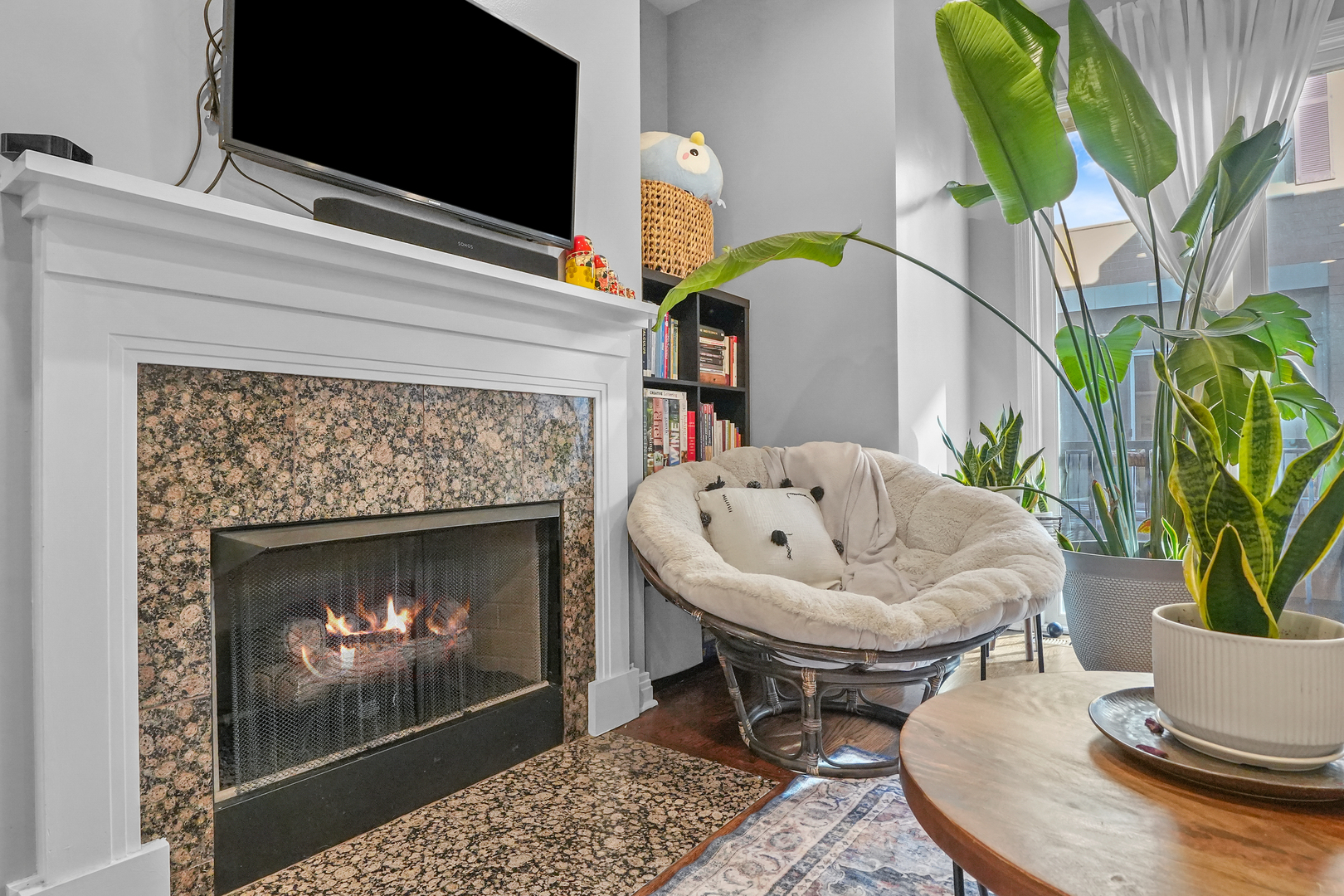 909 W Ohio Street Unit: 12