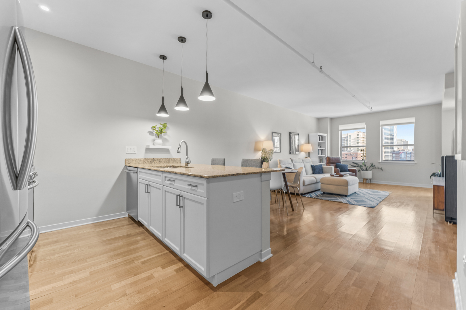 437 W Division Street Unit: 708