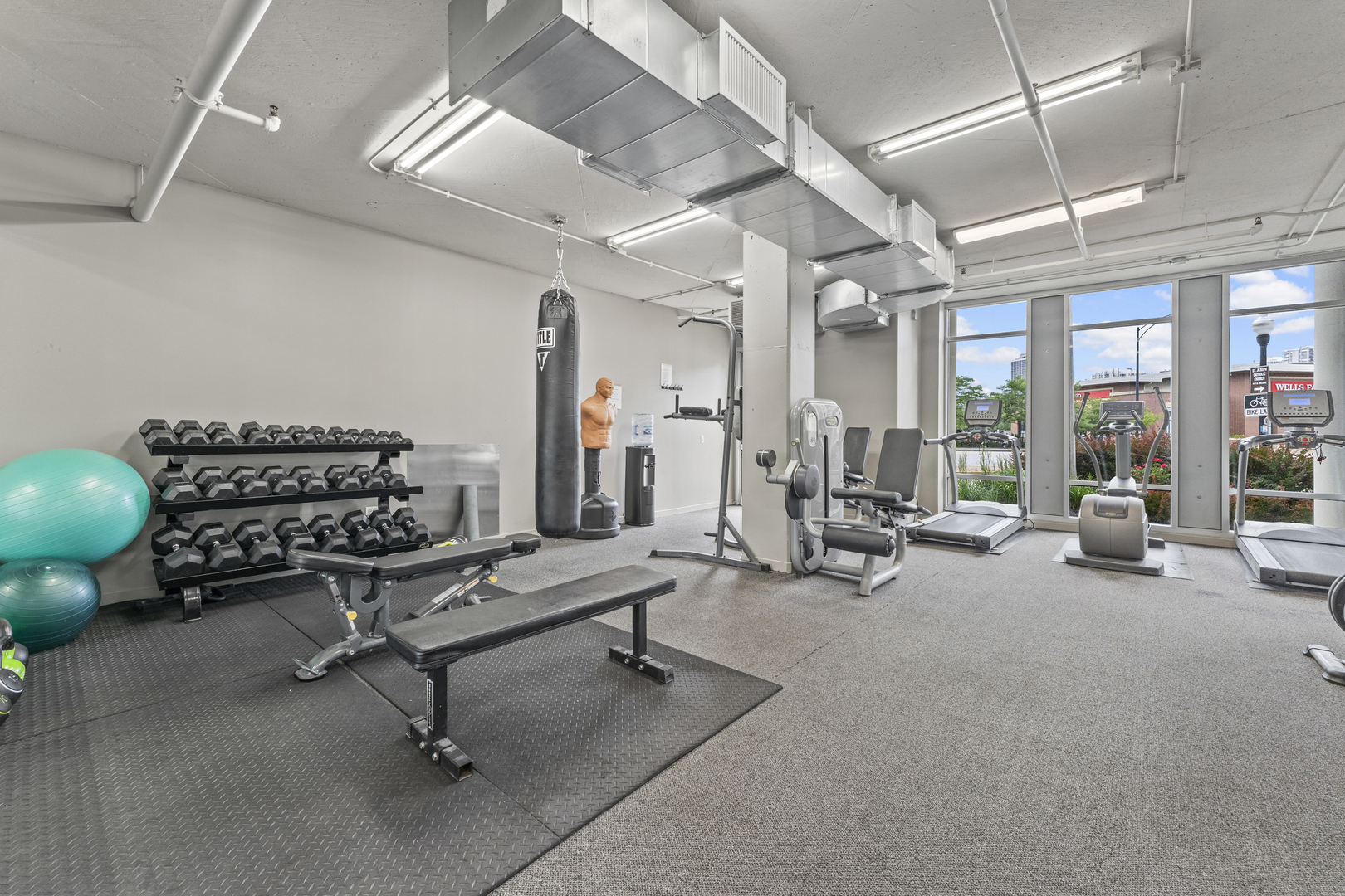 437 W Division Street Unit: 708