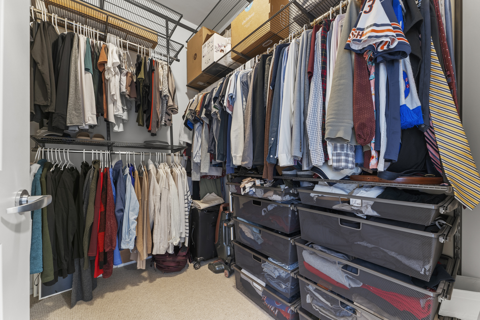 437 W Division Street Unit: 708