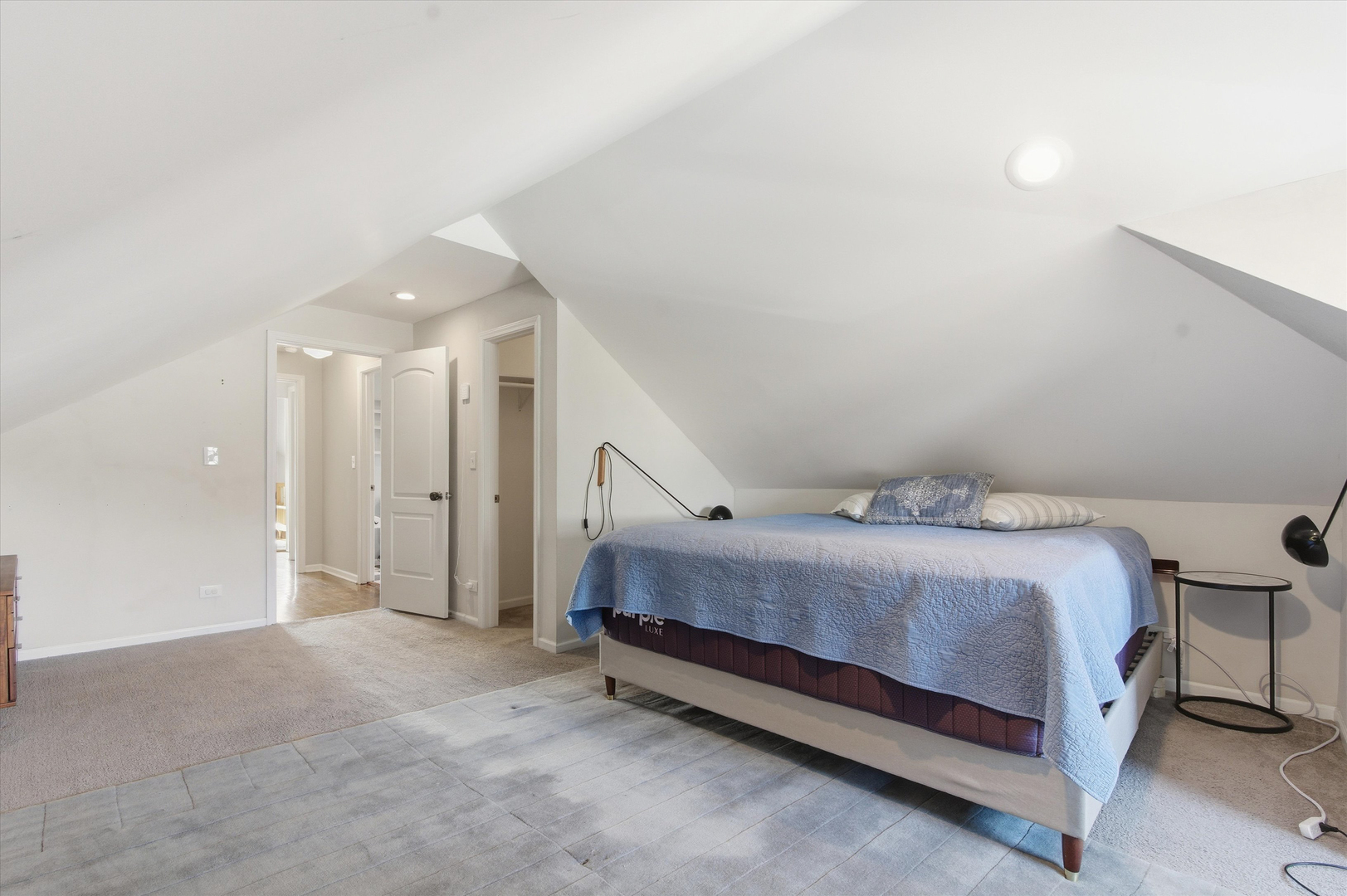 4935 W Carmen Avenue