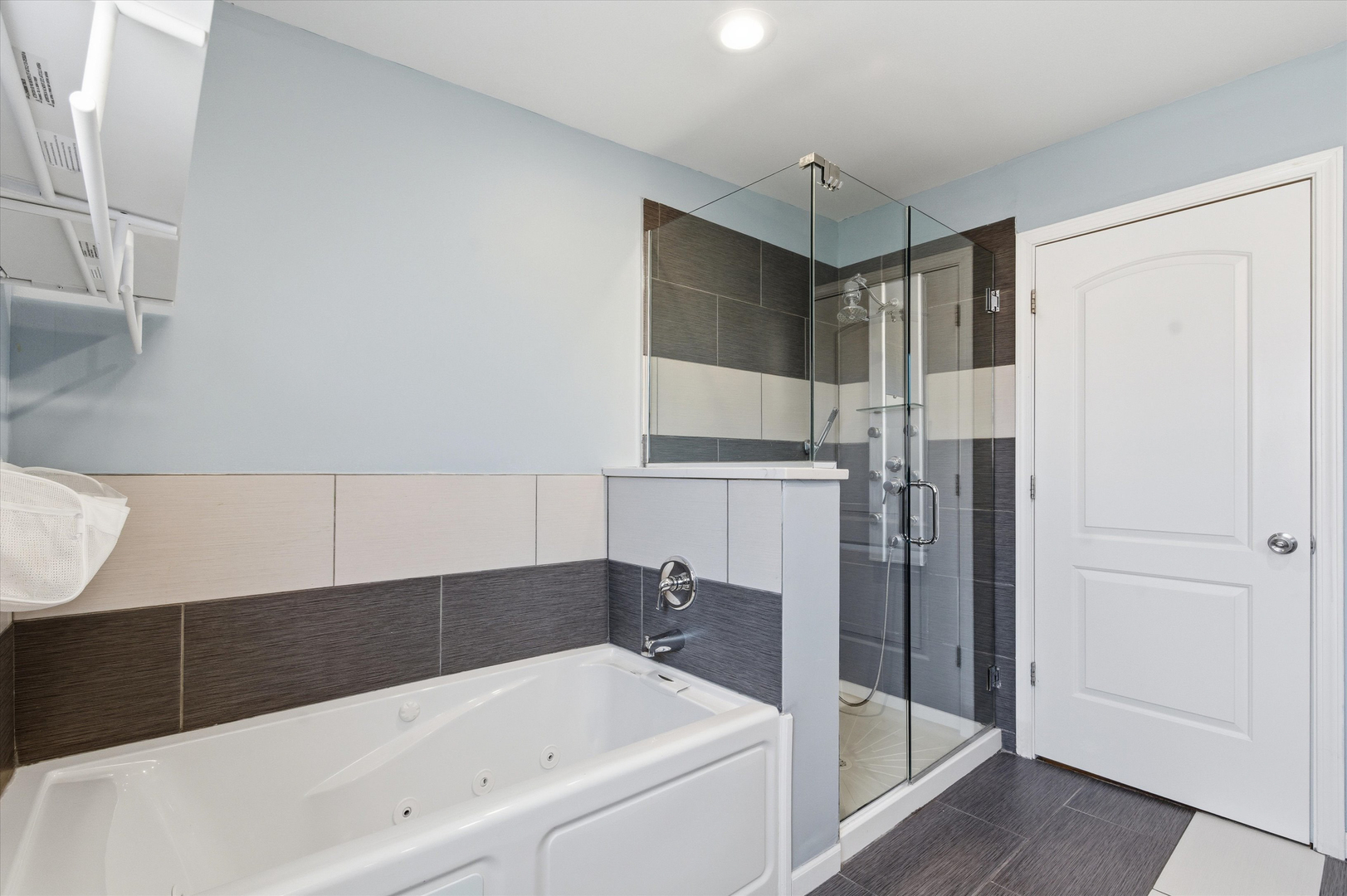 4935 W Carmen Avenue