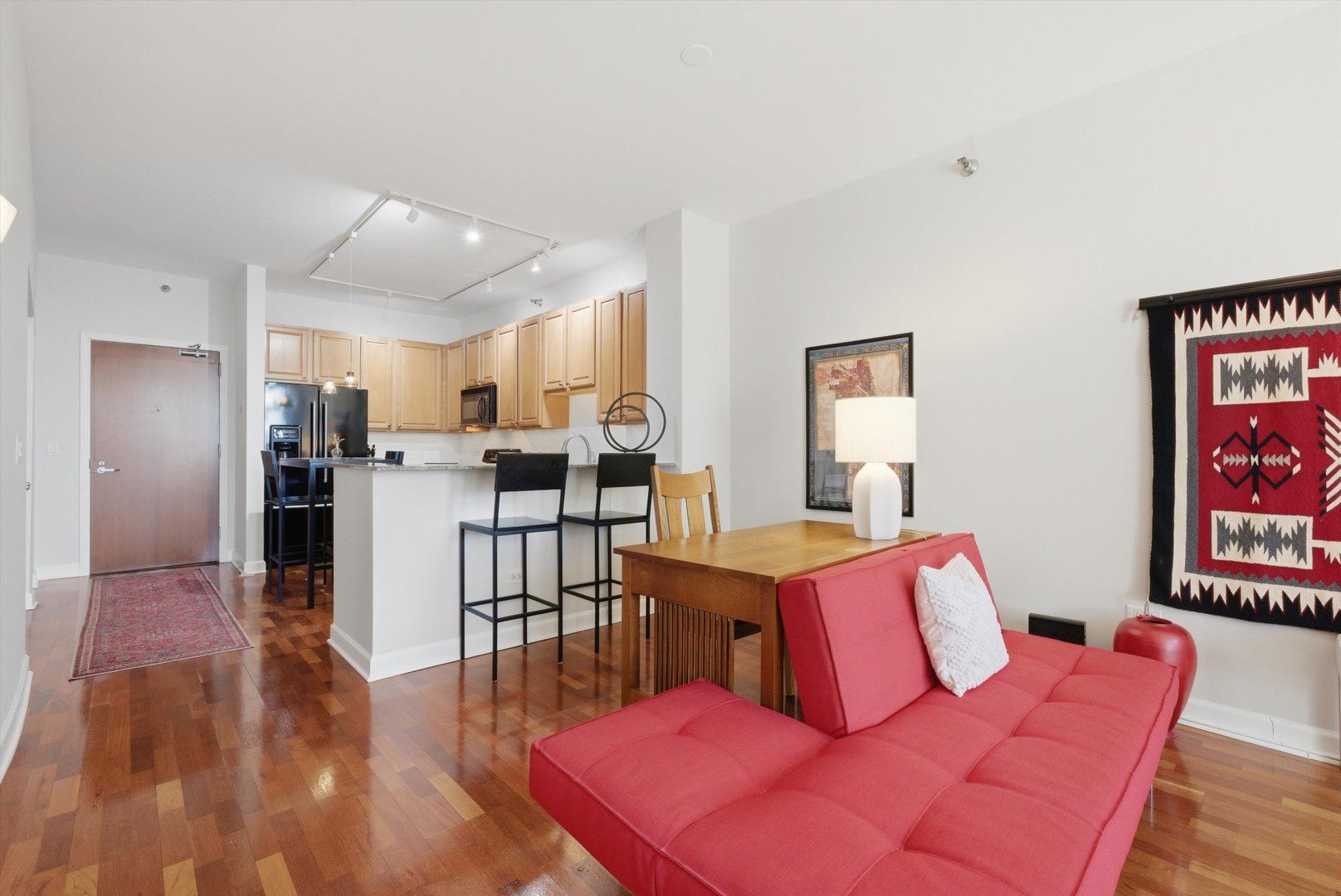 1322 S PRAIRIE Avenue Unit: 903