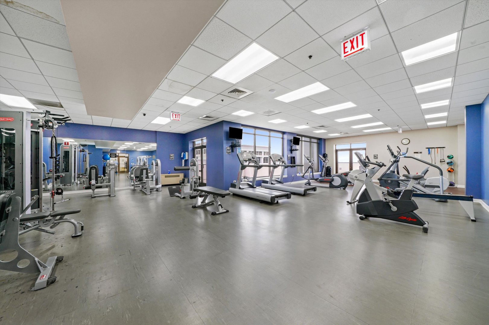 1322 S PRAIRIE Avenue Unit: 903