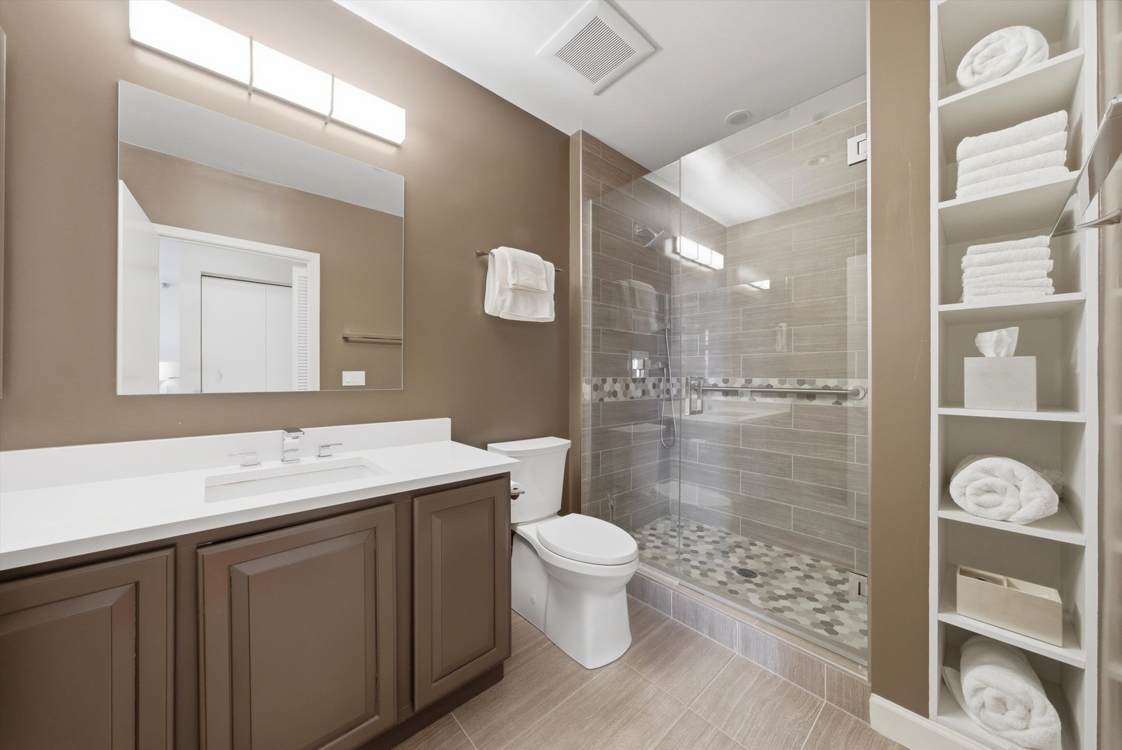 1322 S PRAIRIE Avenue Unit: 903