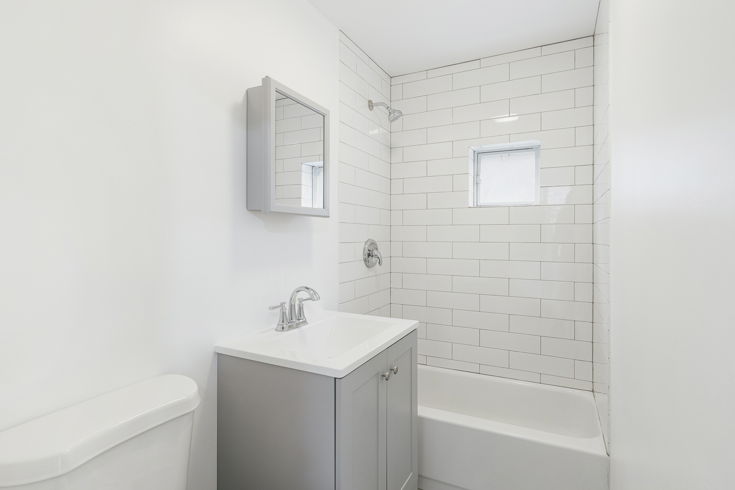 1430 W Superior Street