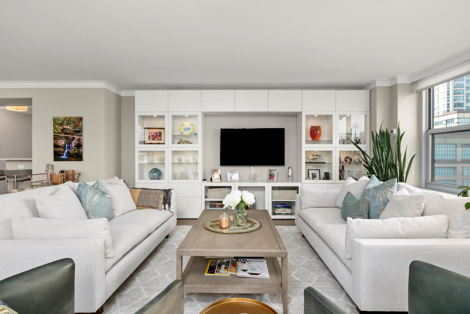 777 N Michigan Avenue Unit: 1601