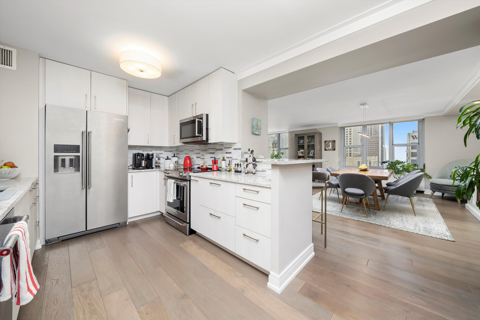 777 N Michigan Avenue Unit: 1601
