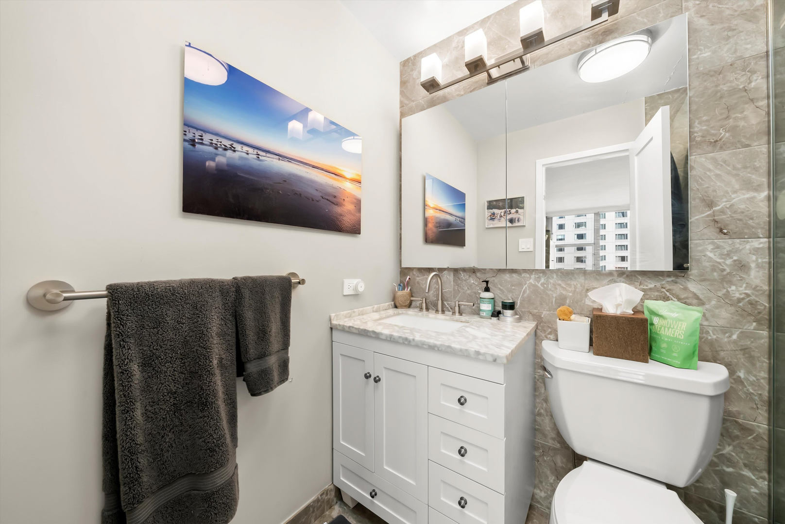 777 N Michigan Avenue Unit: 1601