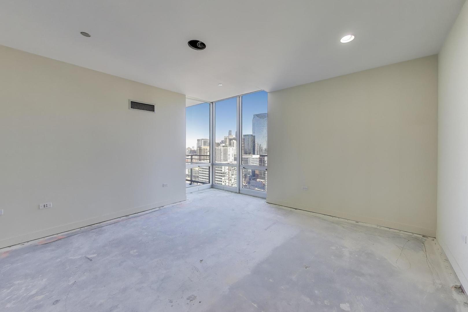 737 W Washington Boulevard Unit: 2307