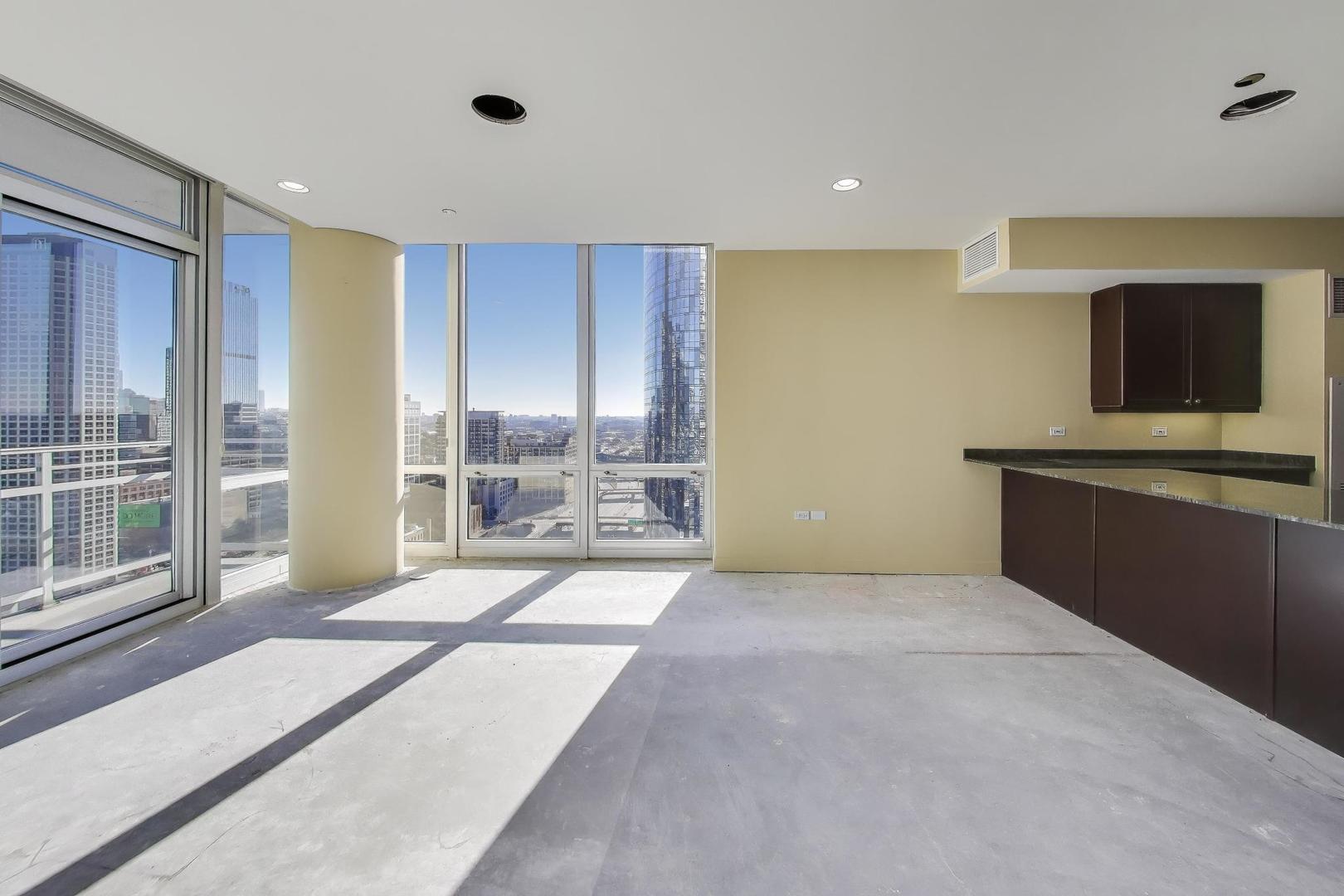 737 W Washington Boulevard Unit: 2307