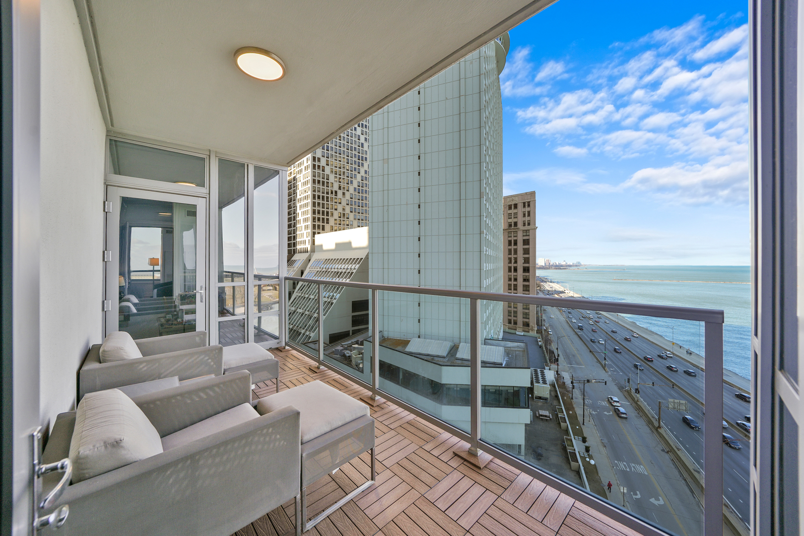 600 N Lake Shore Drive Unit: 1105