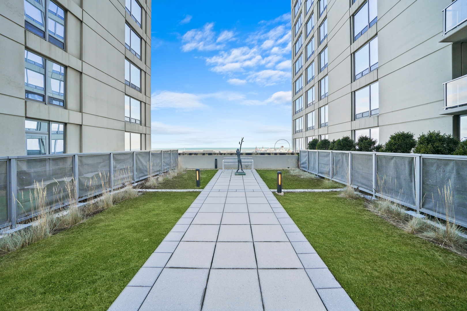 600 N Lake Shore Drive Unit: 1105