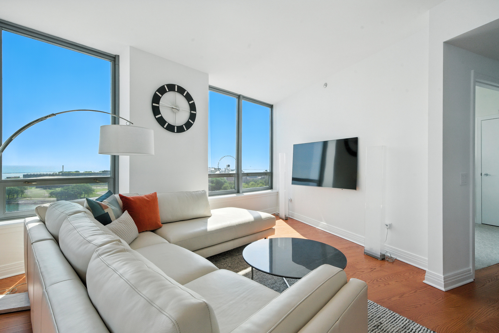 600 N Lake Shore Drive Unit: 1105