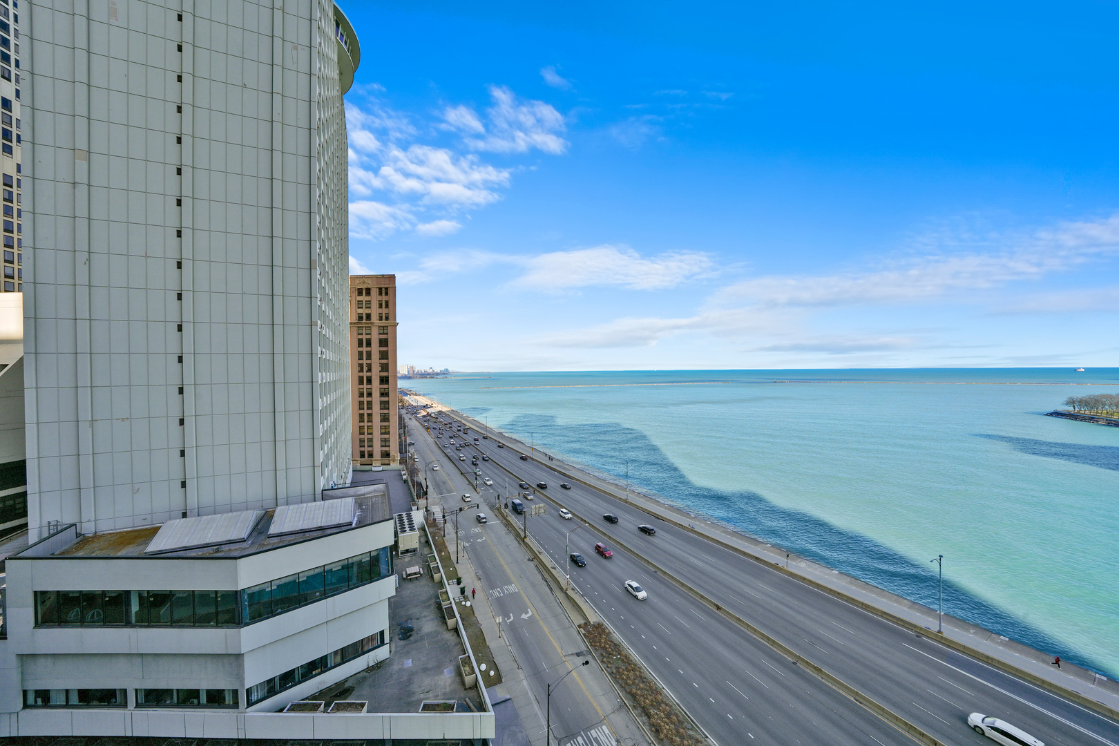 600 N Lake Shore Drive Unit: 1105