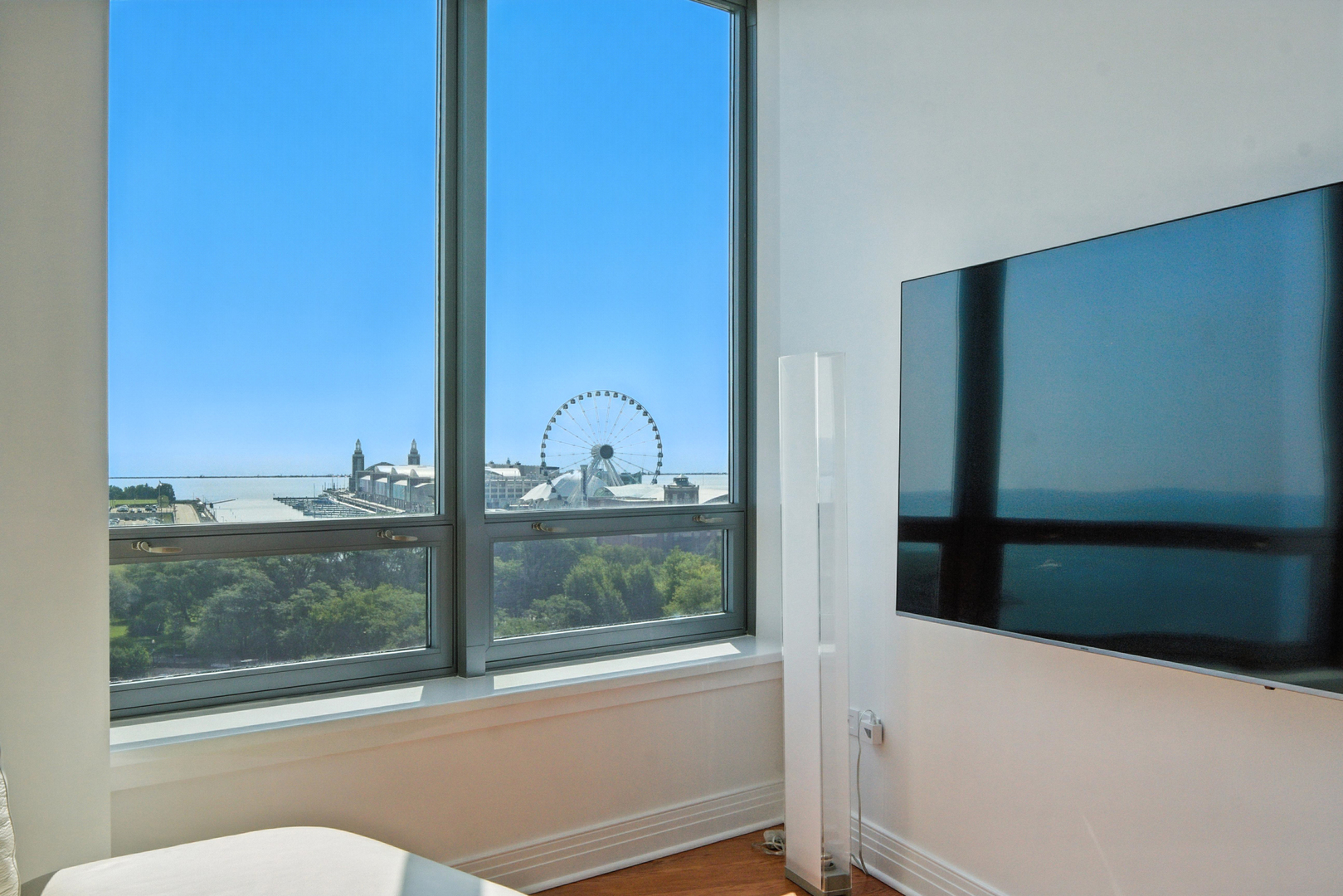 600 N Lake Shore Drive Unit: 1105