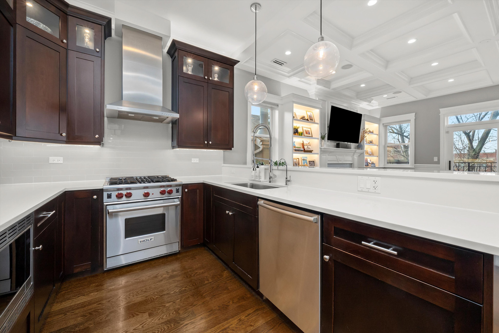 3321 N Seminary Avenue Unit: 3