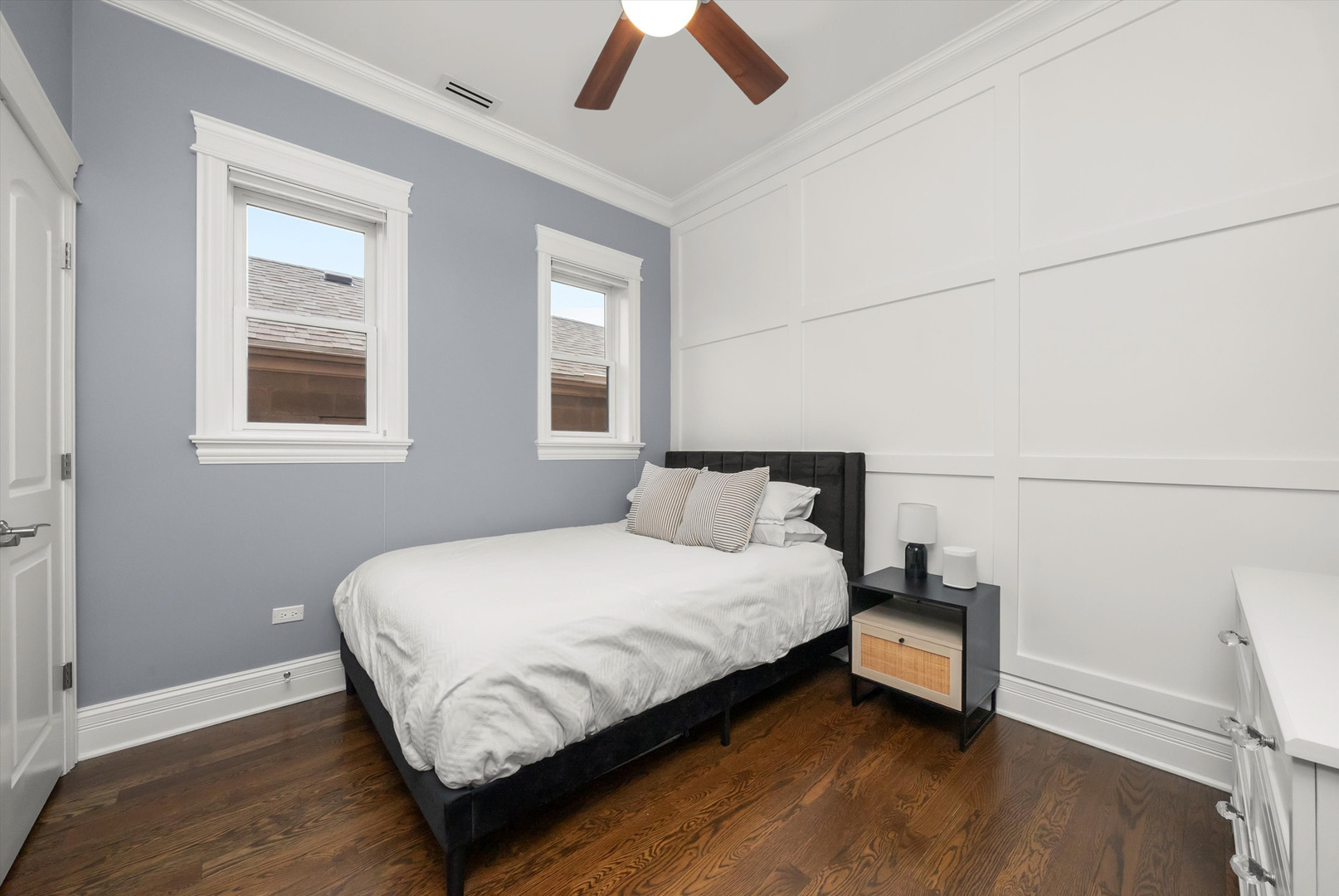 3321 N Seminary Avenue Unit: 3