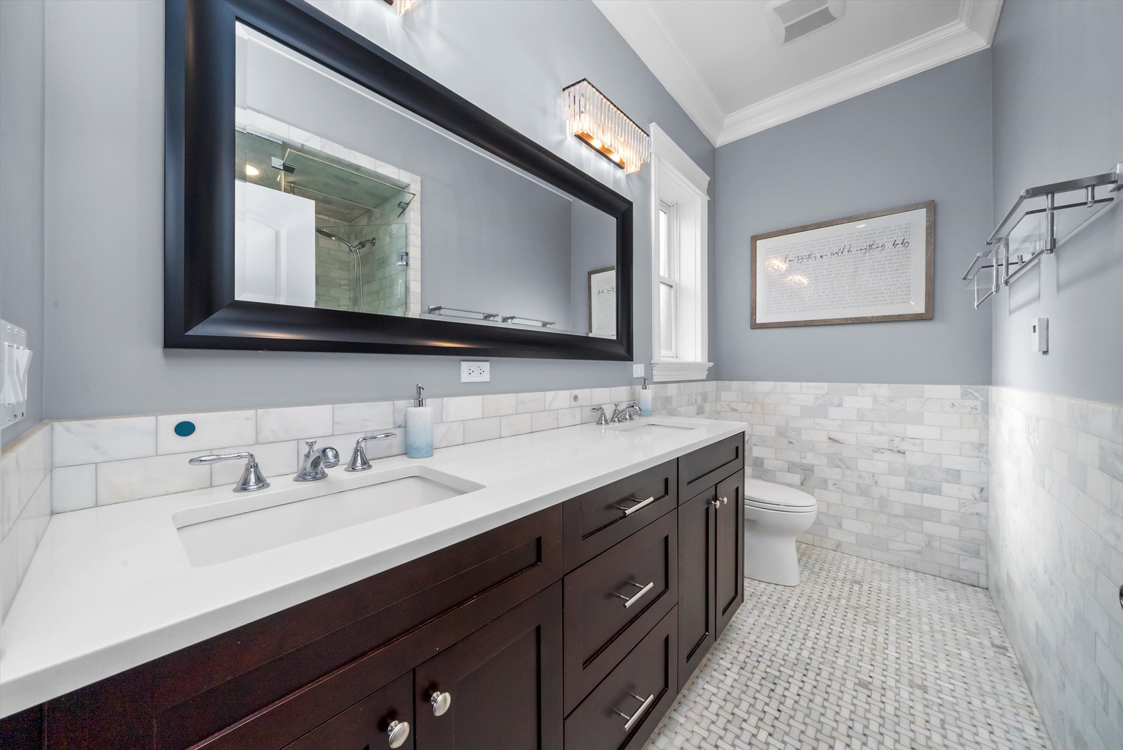 3321 N Seminary Avenue Unit: 3