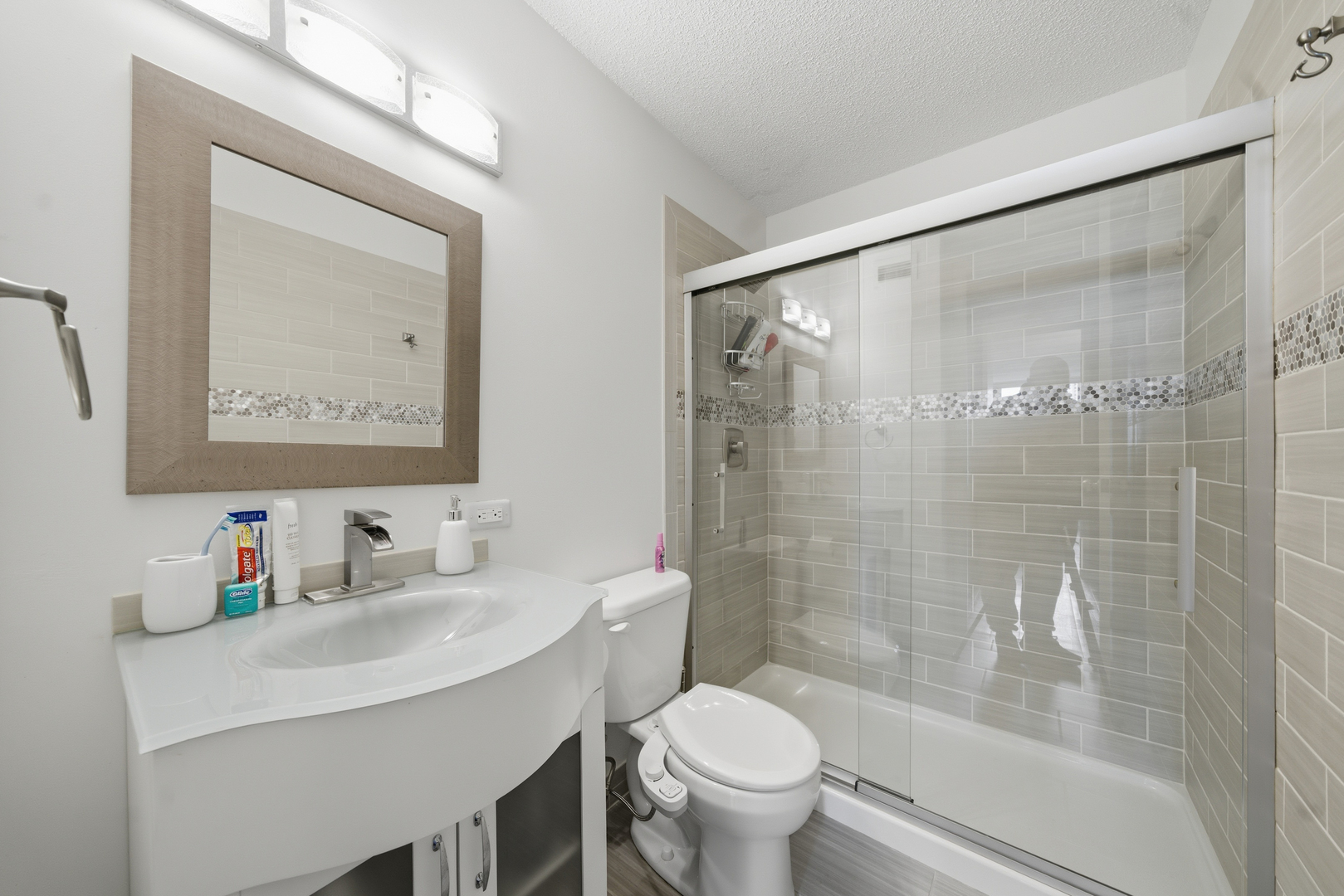 2728 N Hampden Court Unit: 605