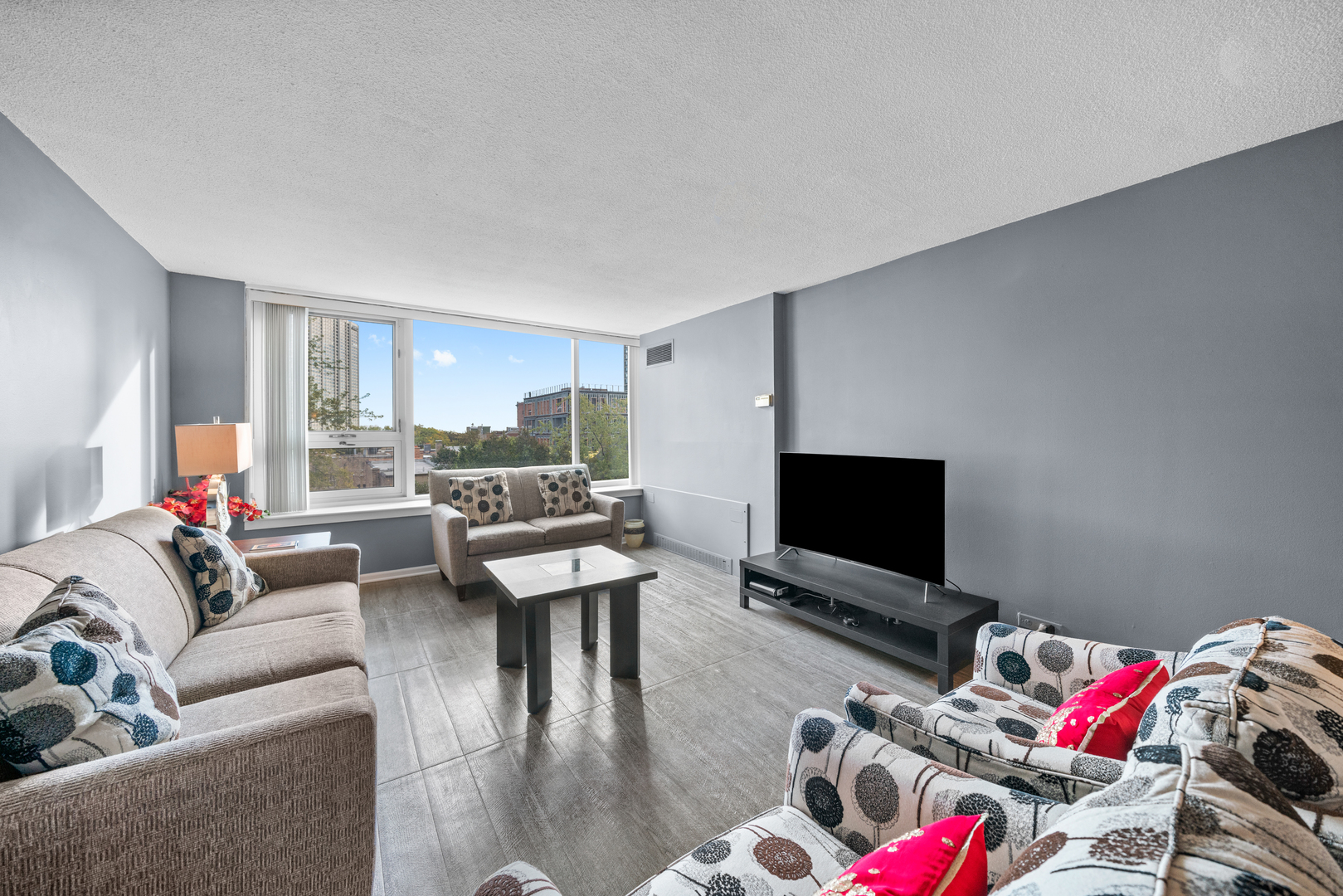 2728 N Hampden Court Unit: 605