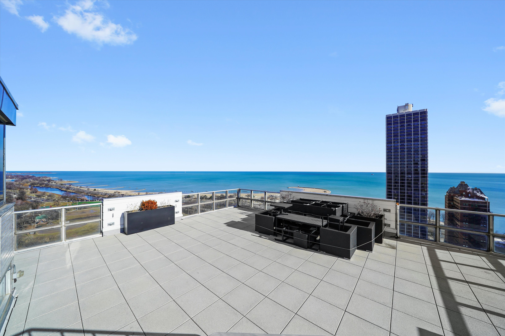 1555 N Dearborn Parkway Unit: 20D