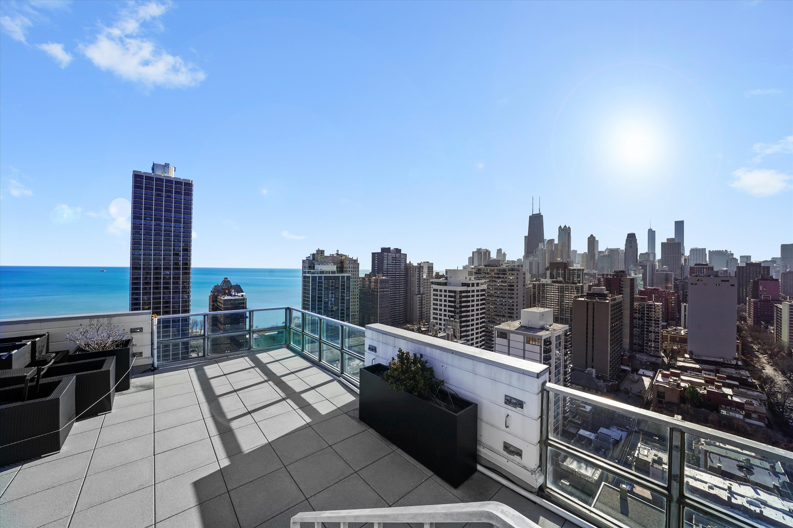 1555 N Dearborn Parkway Unit: 20D