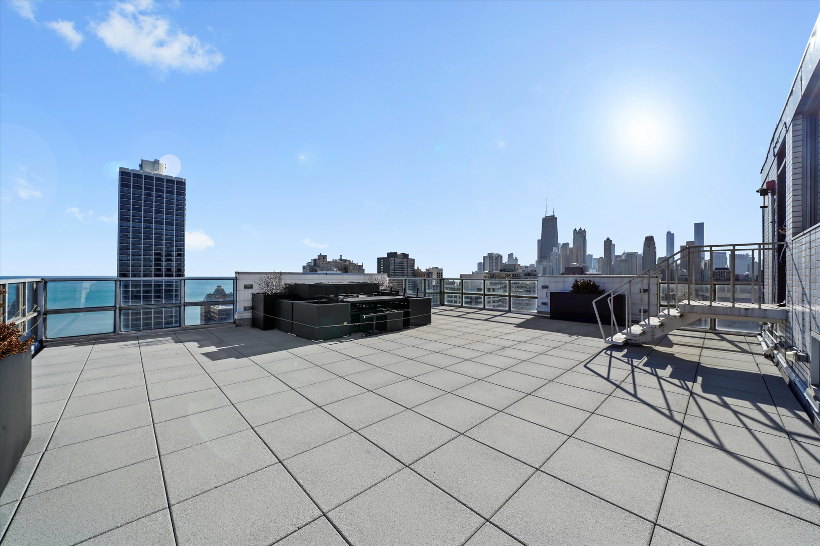 1555 N Dearborn Parkway Unit: 20D