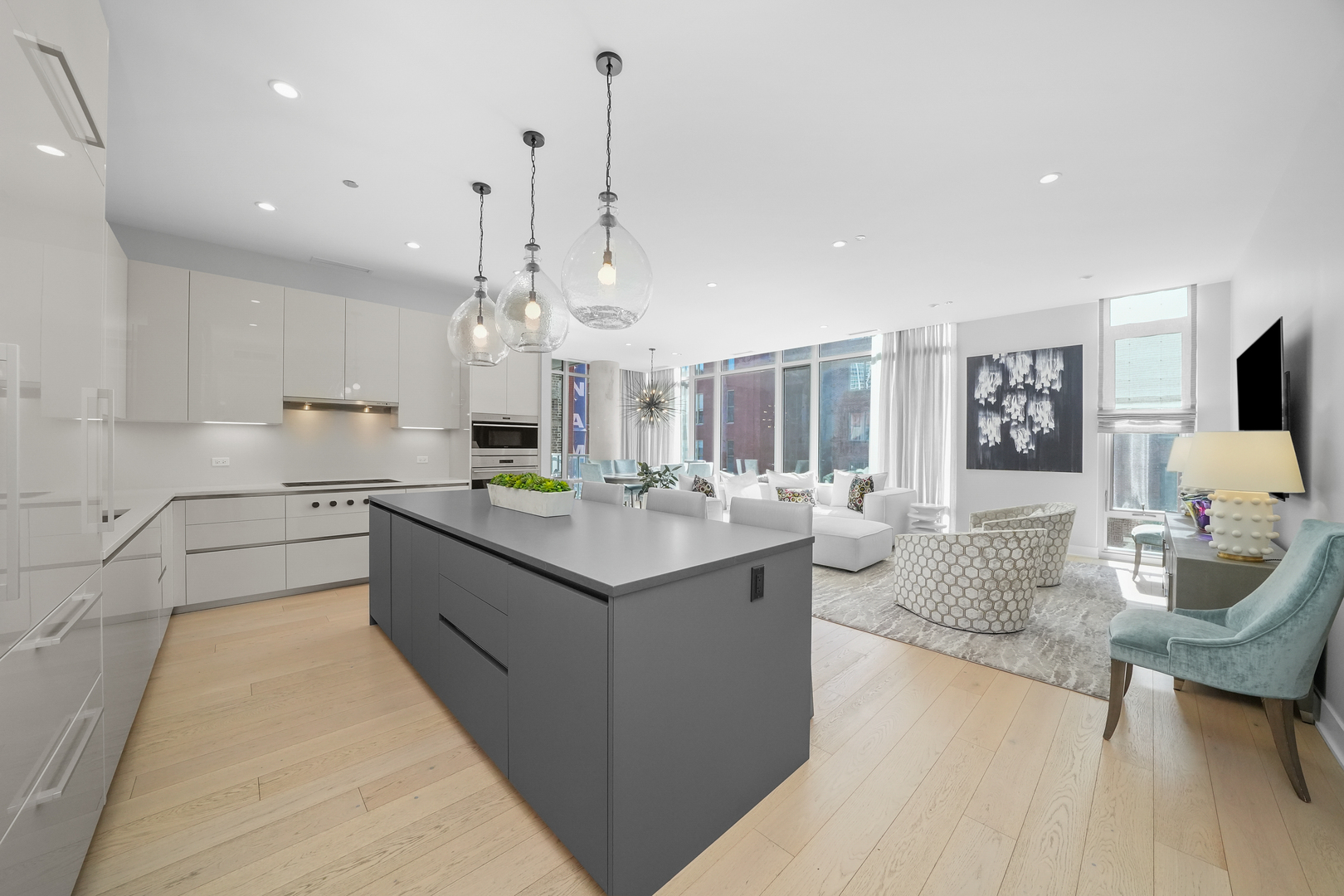 360 W Erie Street Unit: 3D
