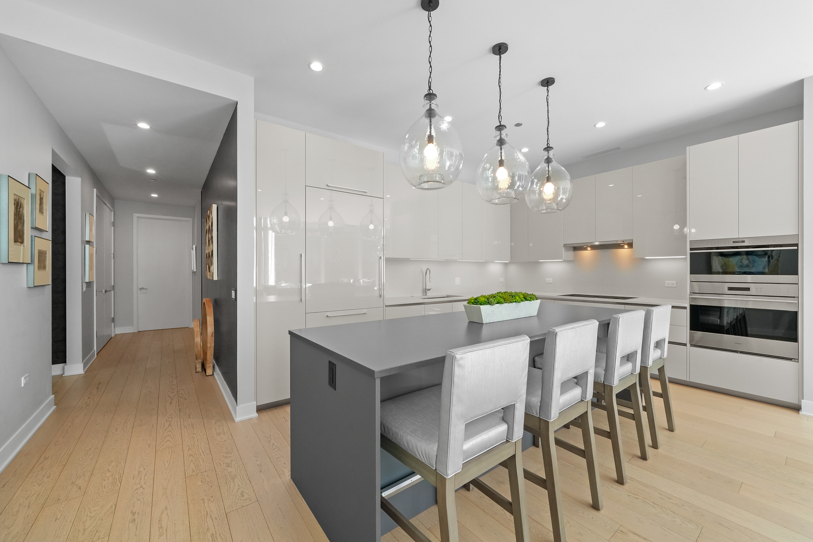 360 W Erie Street Unit: 3D