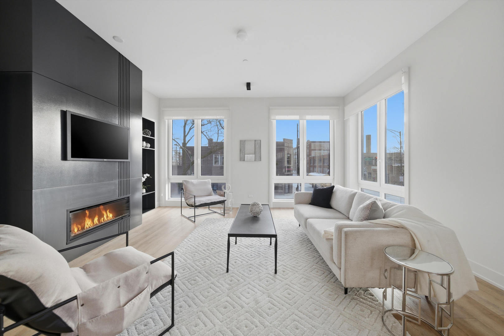 4200 W BELMONT Avenue