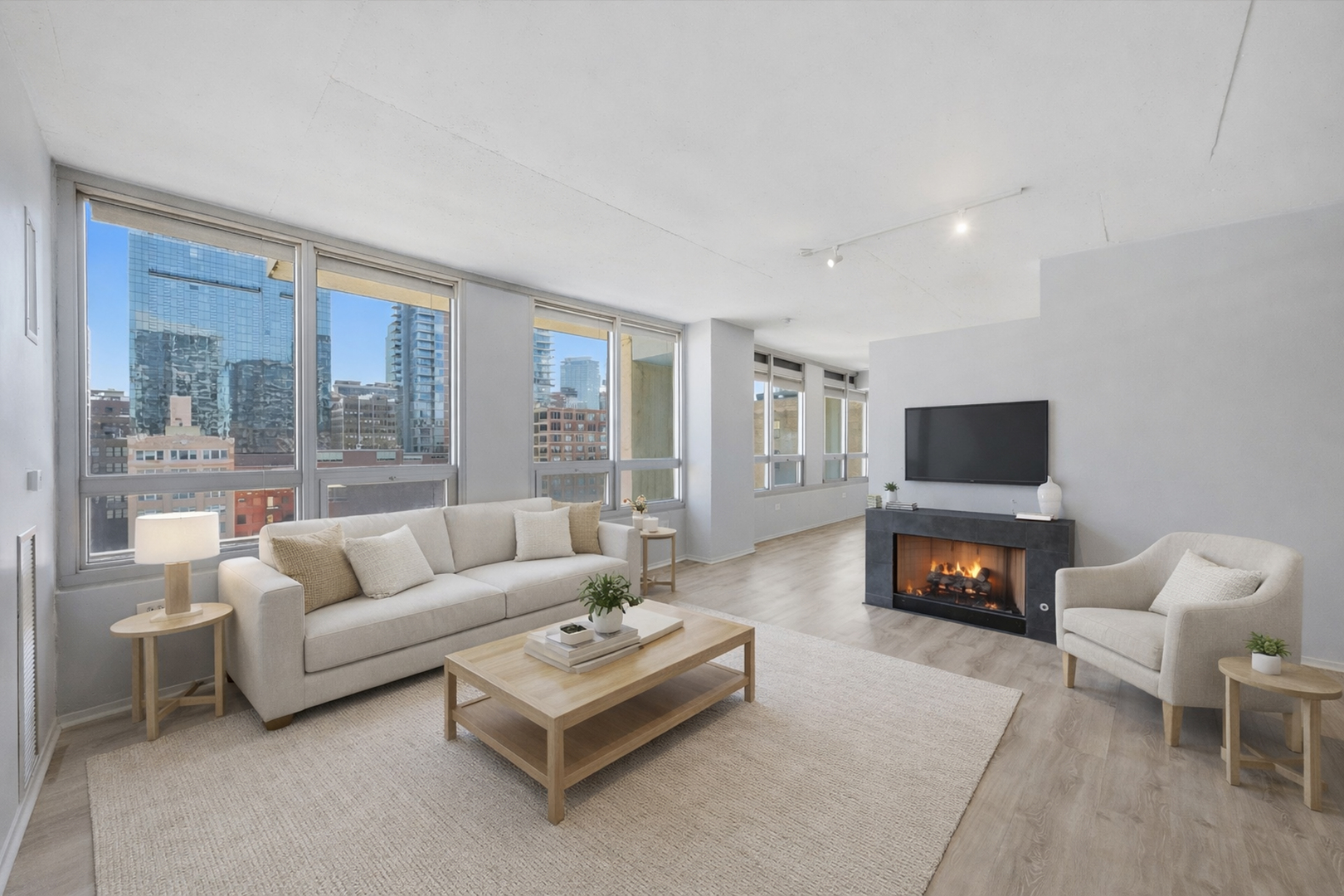 701 S Wells Street Unit: 902