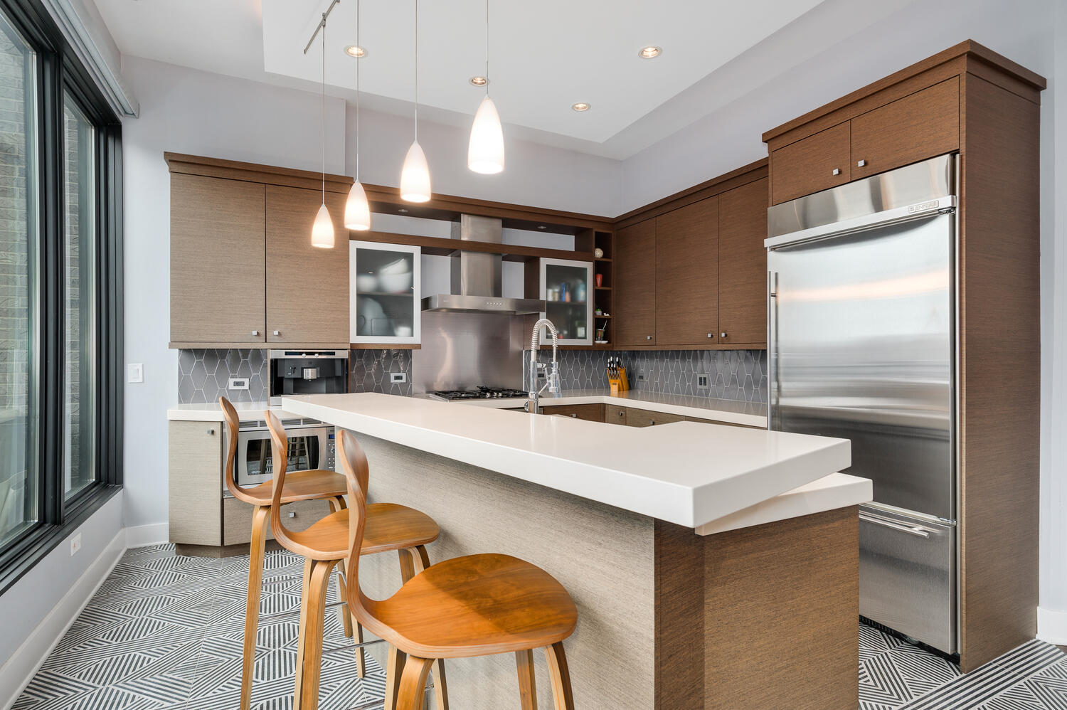 1620 W Augusta Boulevard Unit: PENT