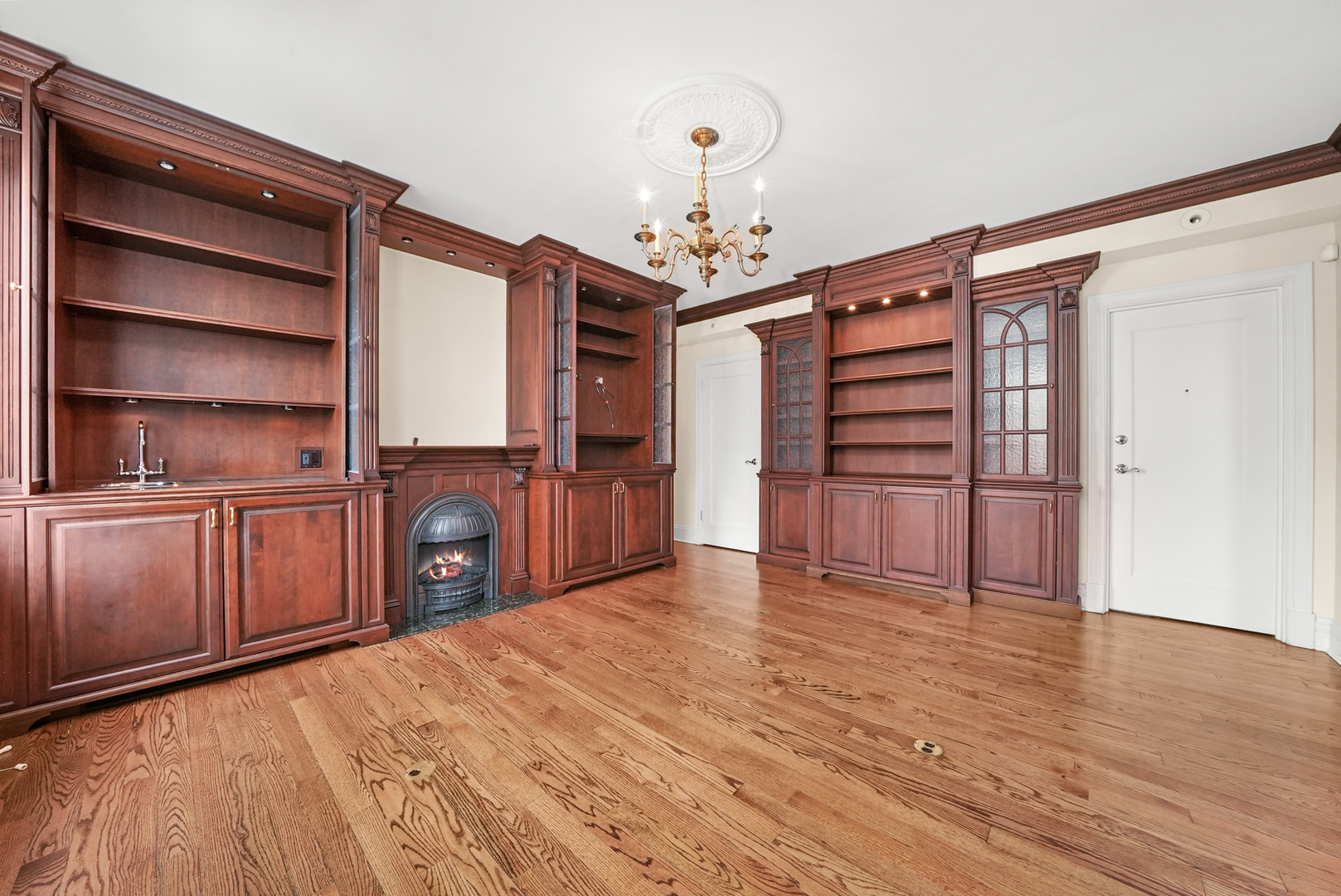 1120 N LAKE SHORE Drive Unit: 18CD