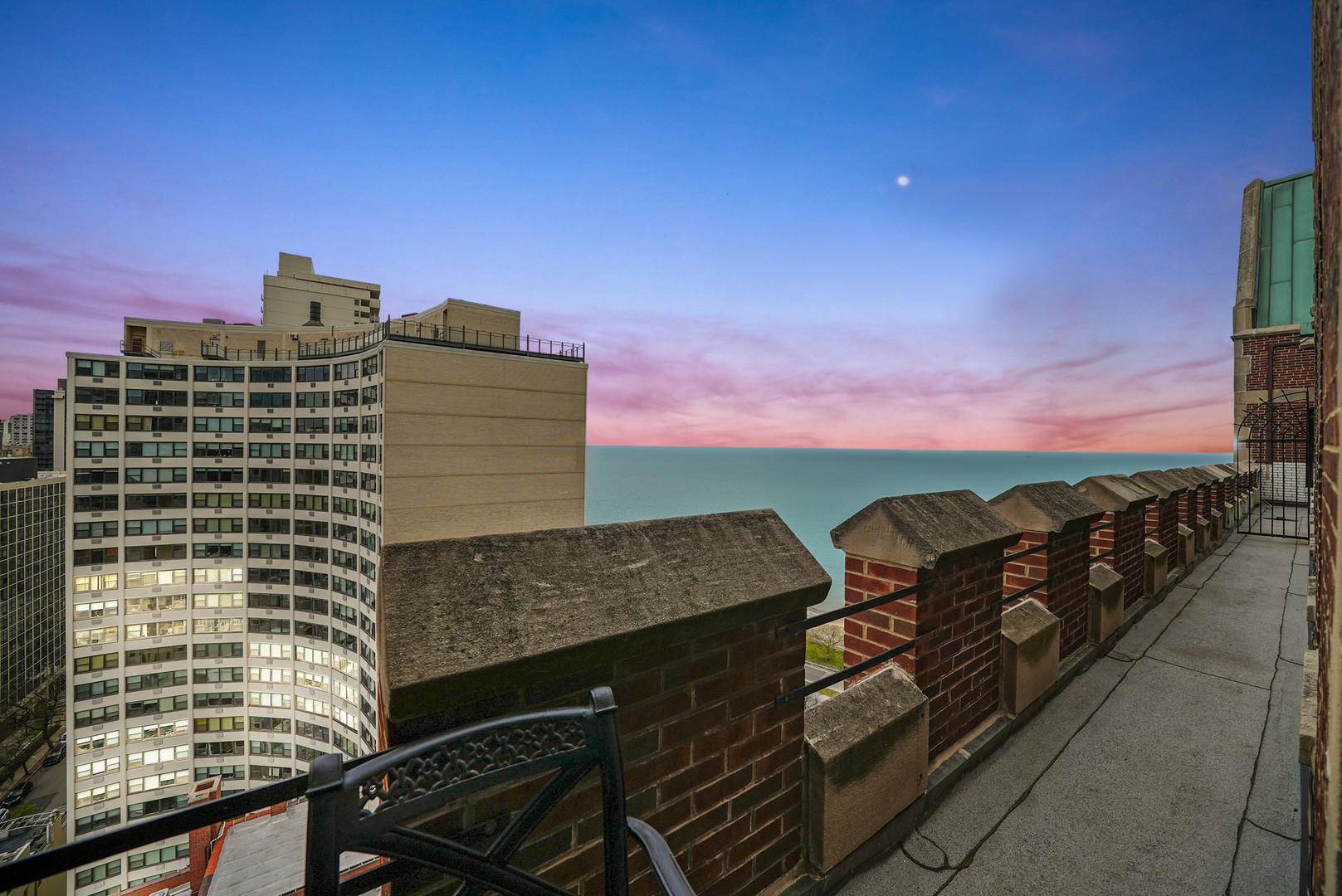 1120 N LAKE SHORE Drive Unit: 18CD