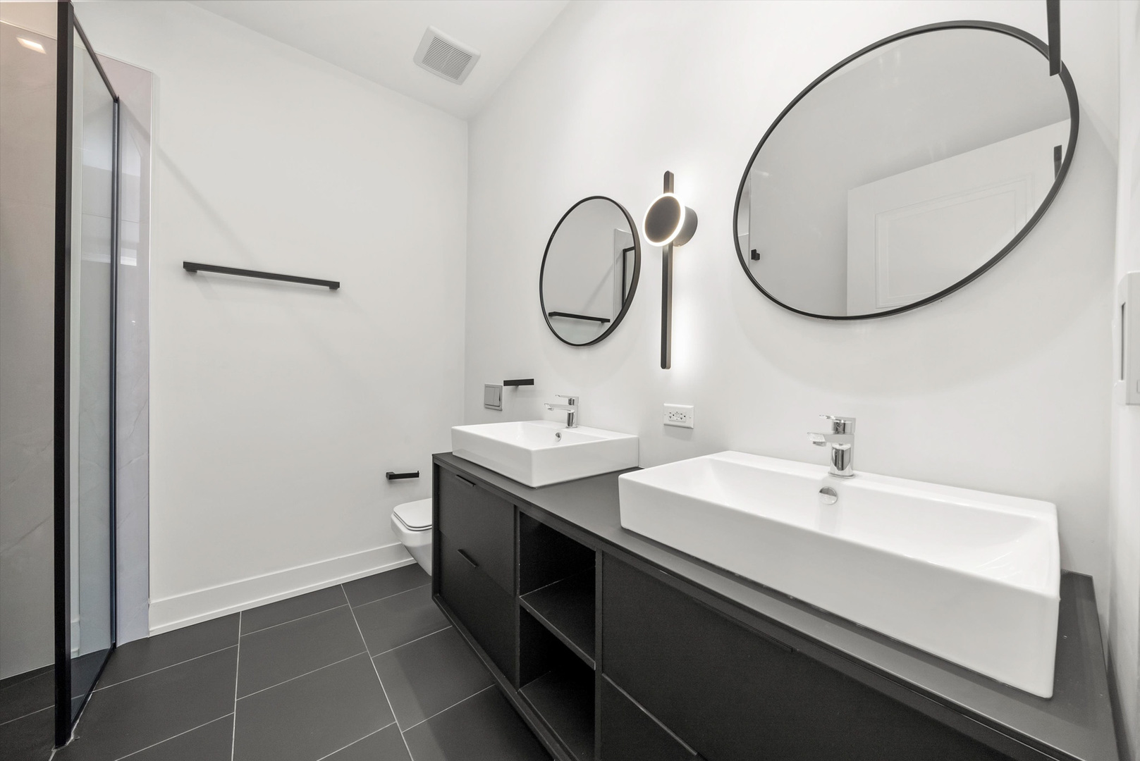 4210 W BELMONT Avenue Unit: 1