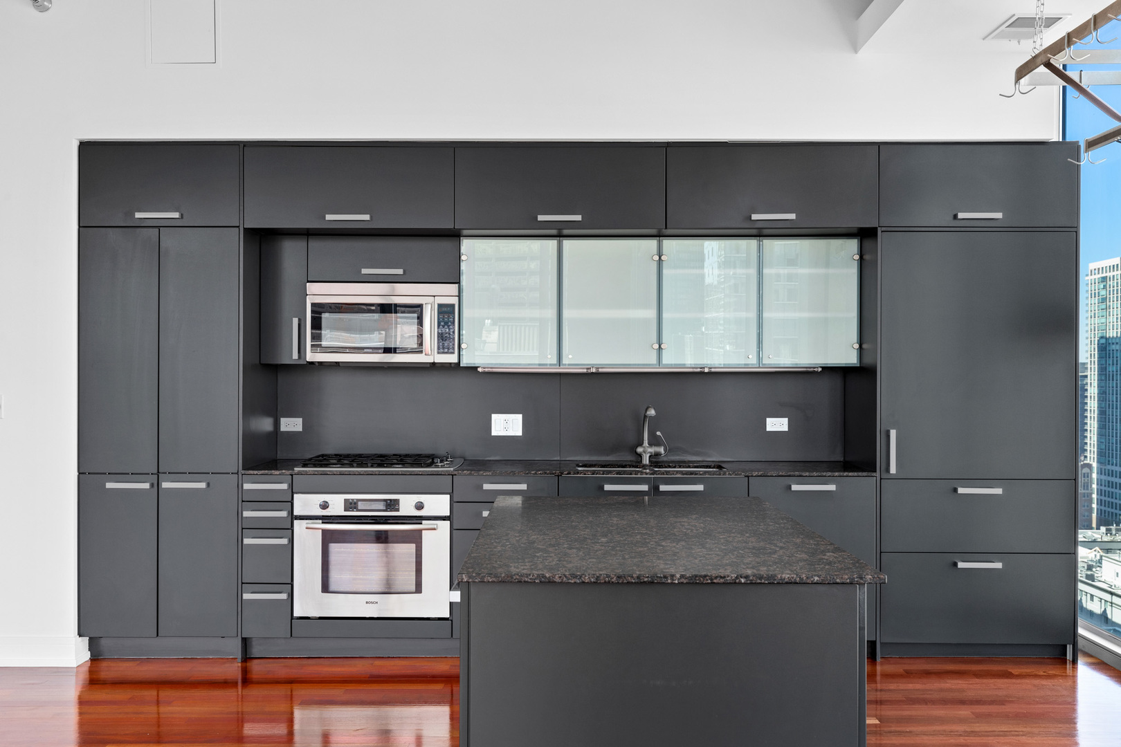 550 N Saint Clair Street Unit: 2301