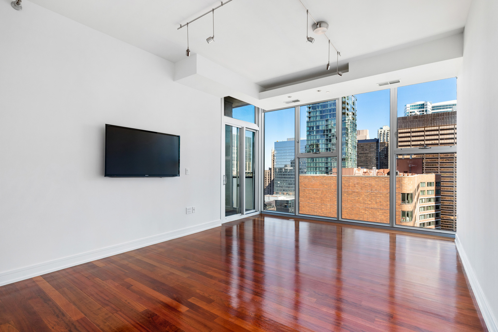 550 N Saint Clair Street Unit: 2301