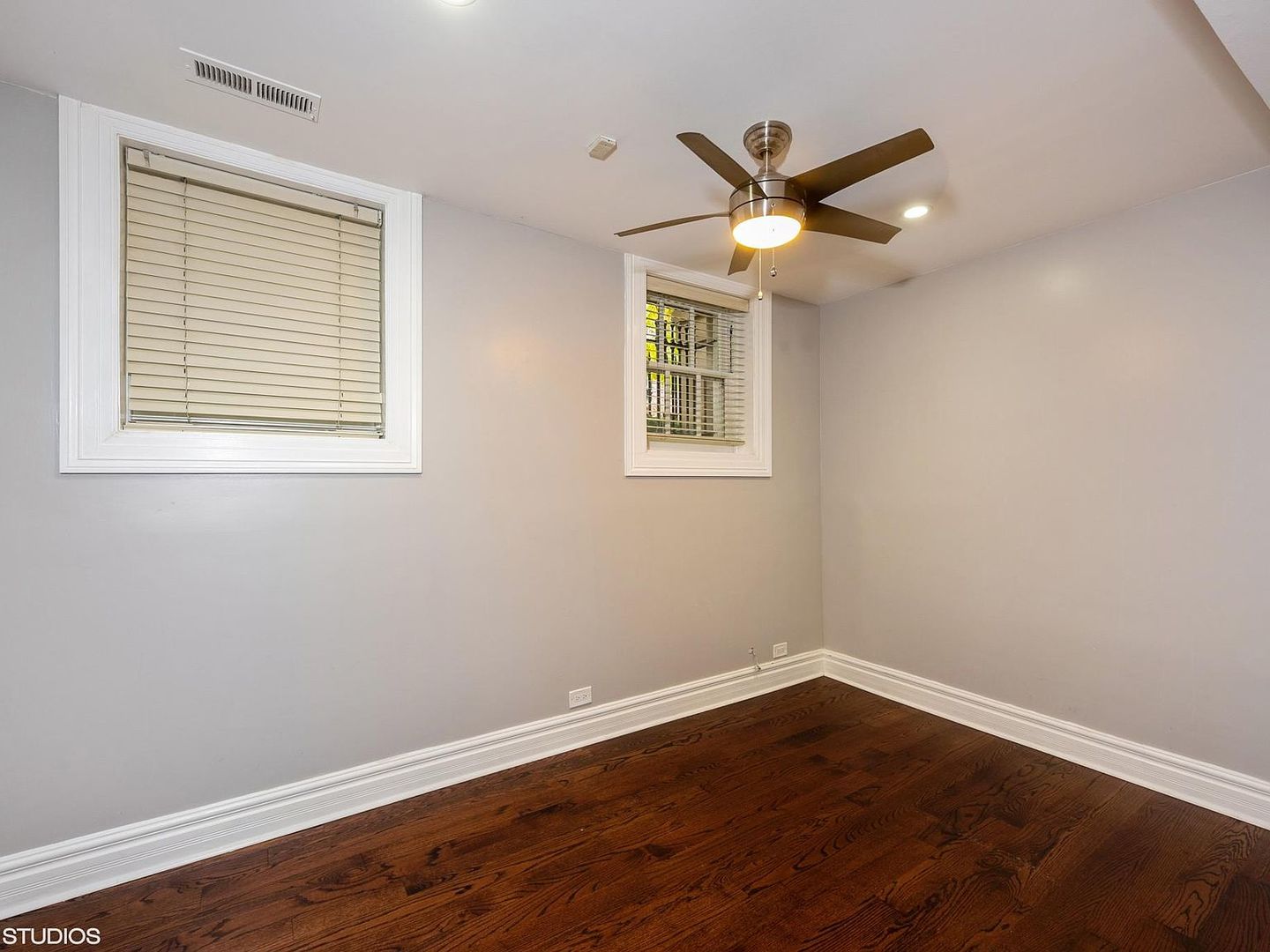 1201 N Astor Street Unit: G